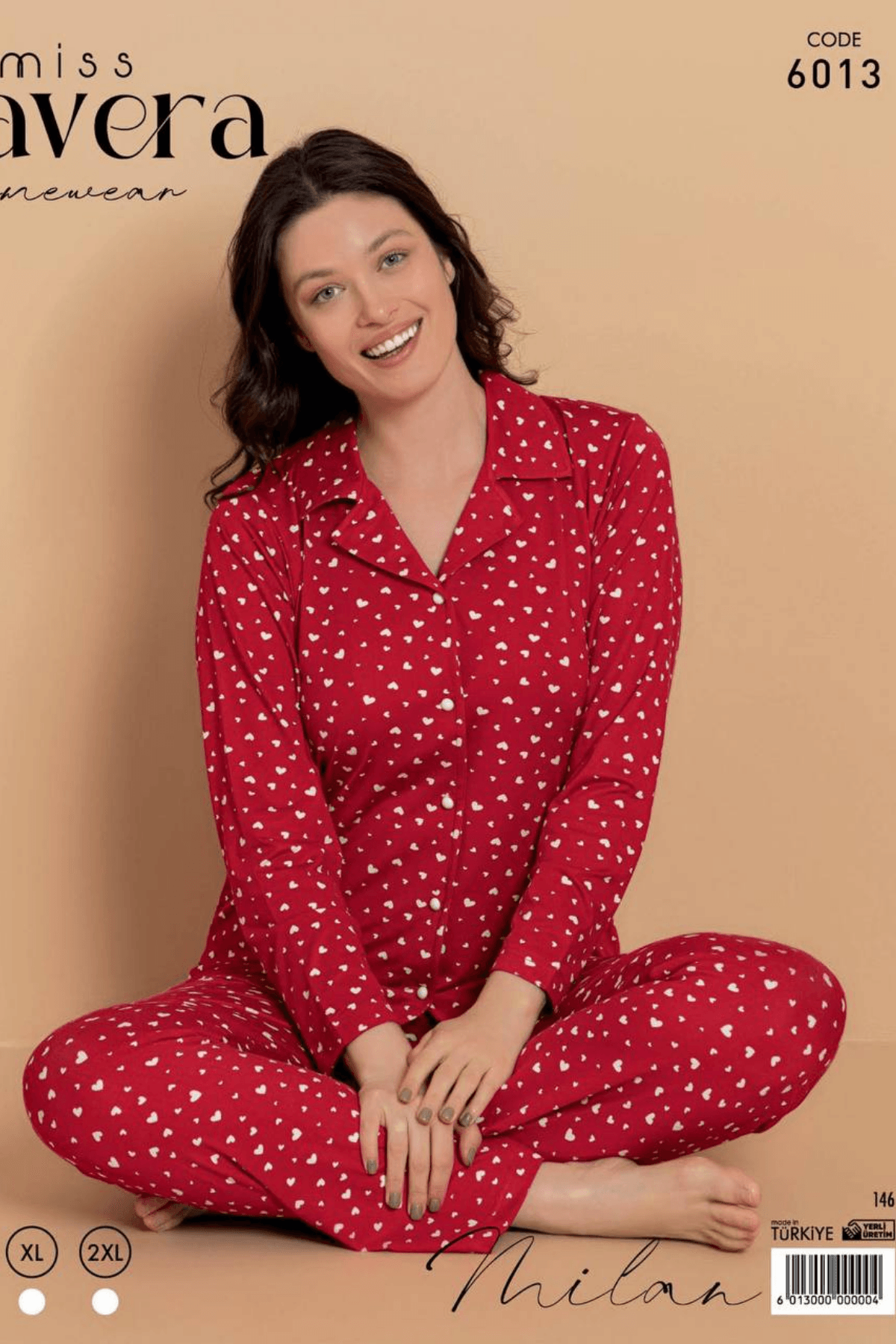 ÖNDEN DÜĞMELİ KIRMIZI RENK KÜÇÜK KALP DESEN KADIN PİJAMA TAKIMI