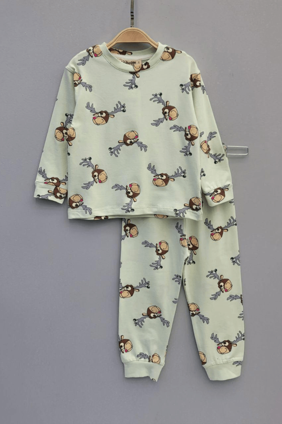 MİNT RENK GEYİK DESEN UNISEX PİJAMA TAKIMI
