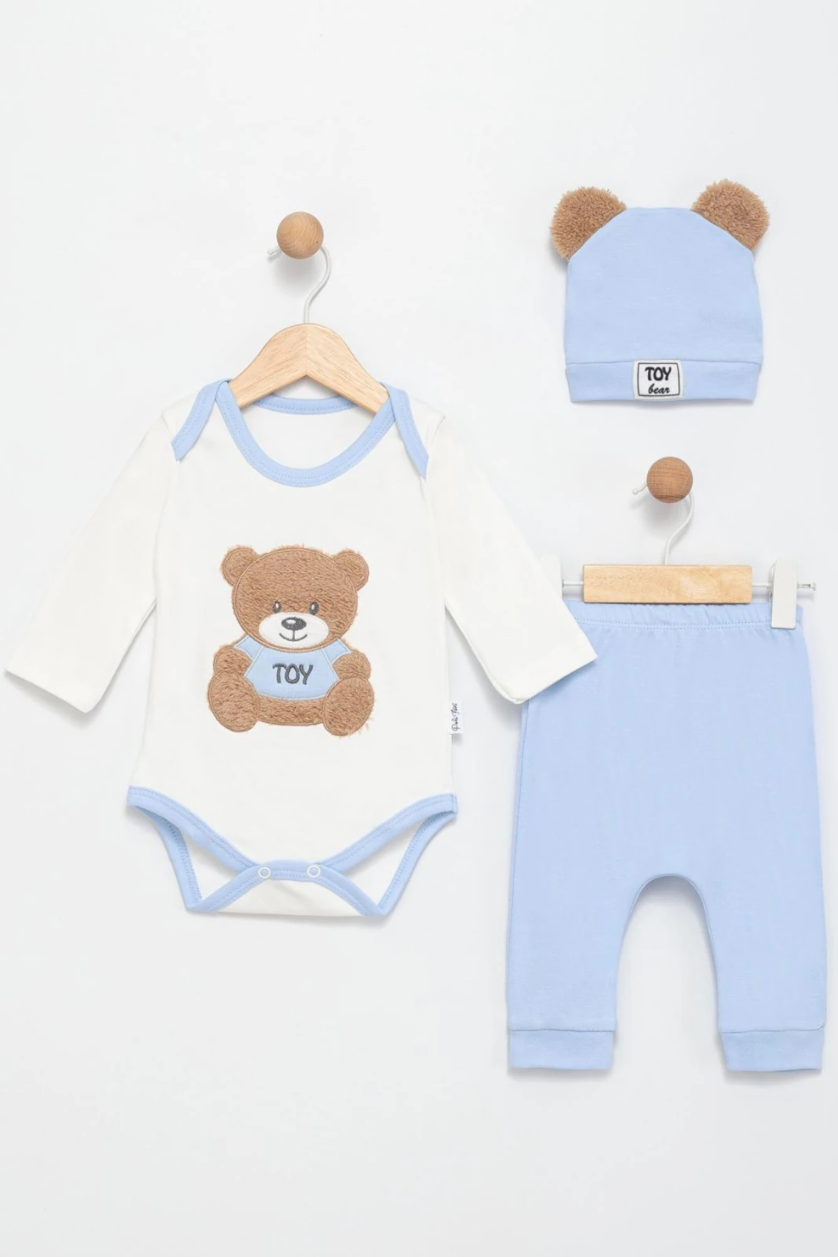 EKRU MAVİ AYICIK NAKIŞLI ERKEK BEBEK ŞAPKALI ZIBIN SET