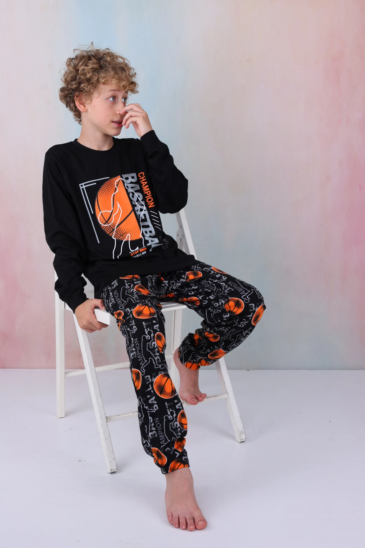 SİYAH RENK BASKETBOL BASKILI ERKEK ÇOCUK PİJAMA TAKIMI