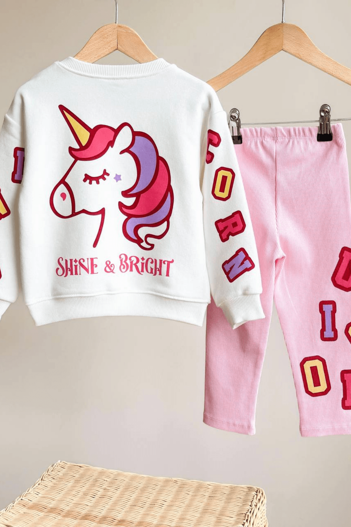 EKRU RENK UNICORN BASKILI KIZ ÇOCUK TAYTLI TAKIM
