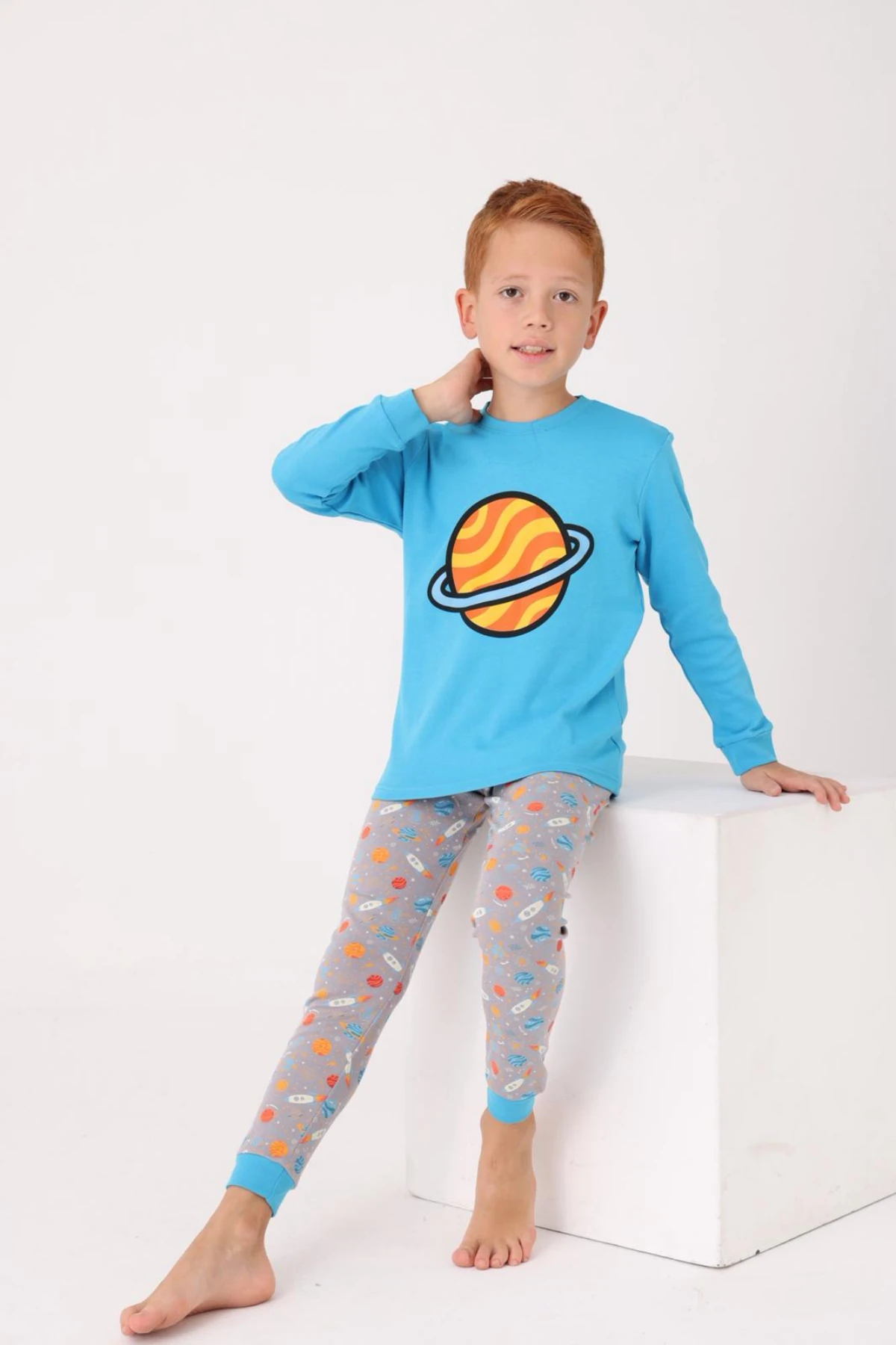 MAVİ RENK DÜNYA BASKILI ERKEK ÇOCUK PİJAMA TAKIMI