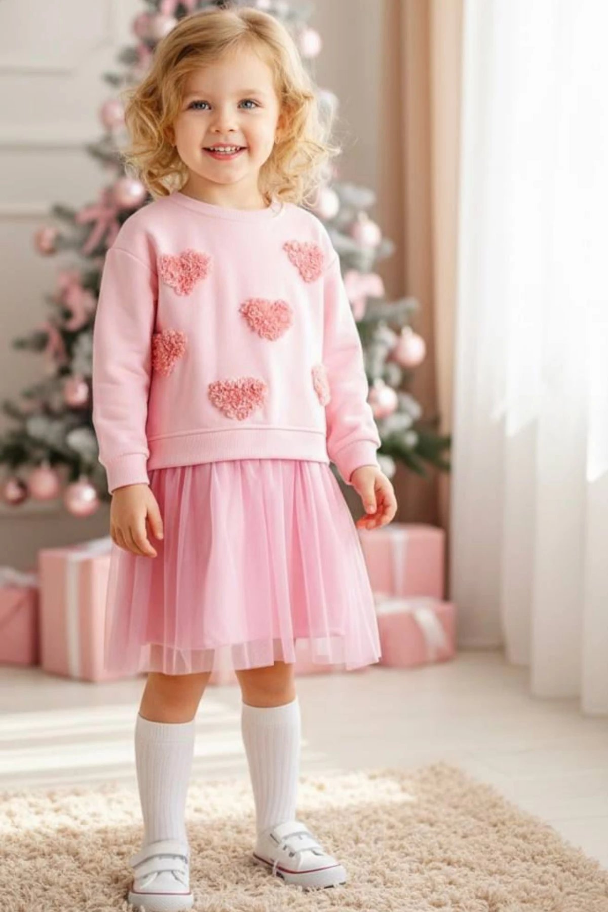 PEMBE RENK KALP NAKIŞLI TÜTÜLÜ KIZ ÇOCUK ELBİSE