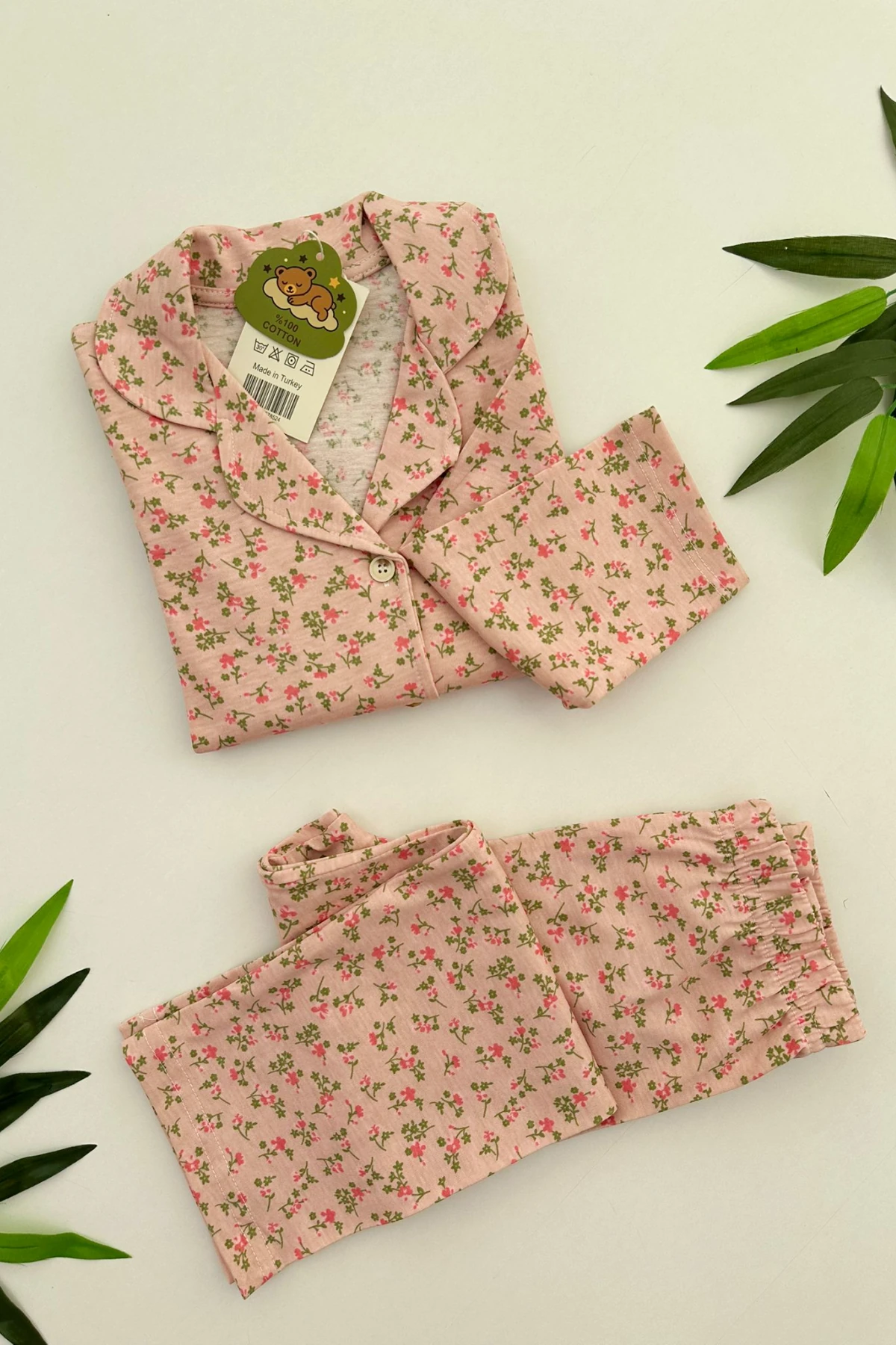 ÖNDEN DÜĞMELİ PEMBE ÇİÇEK DESEN KIZ ÇOCUK PİJAMA TAKIMI