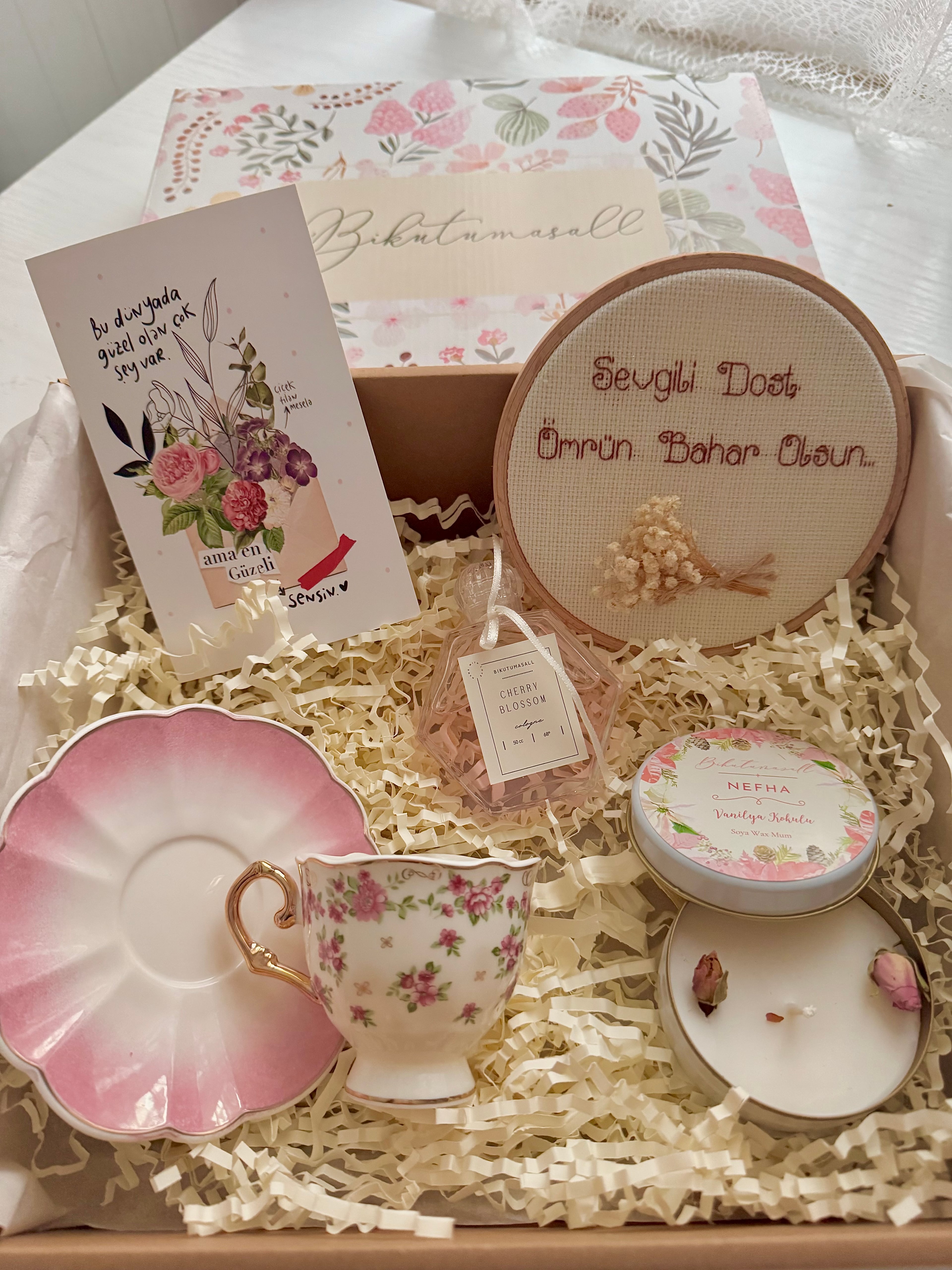 Pembe Masal Hediye Kutusu