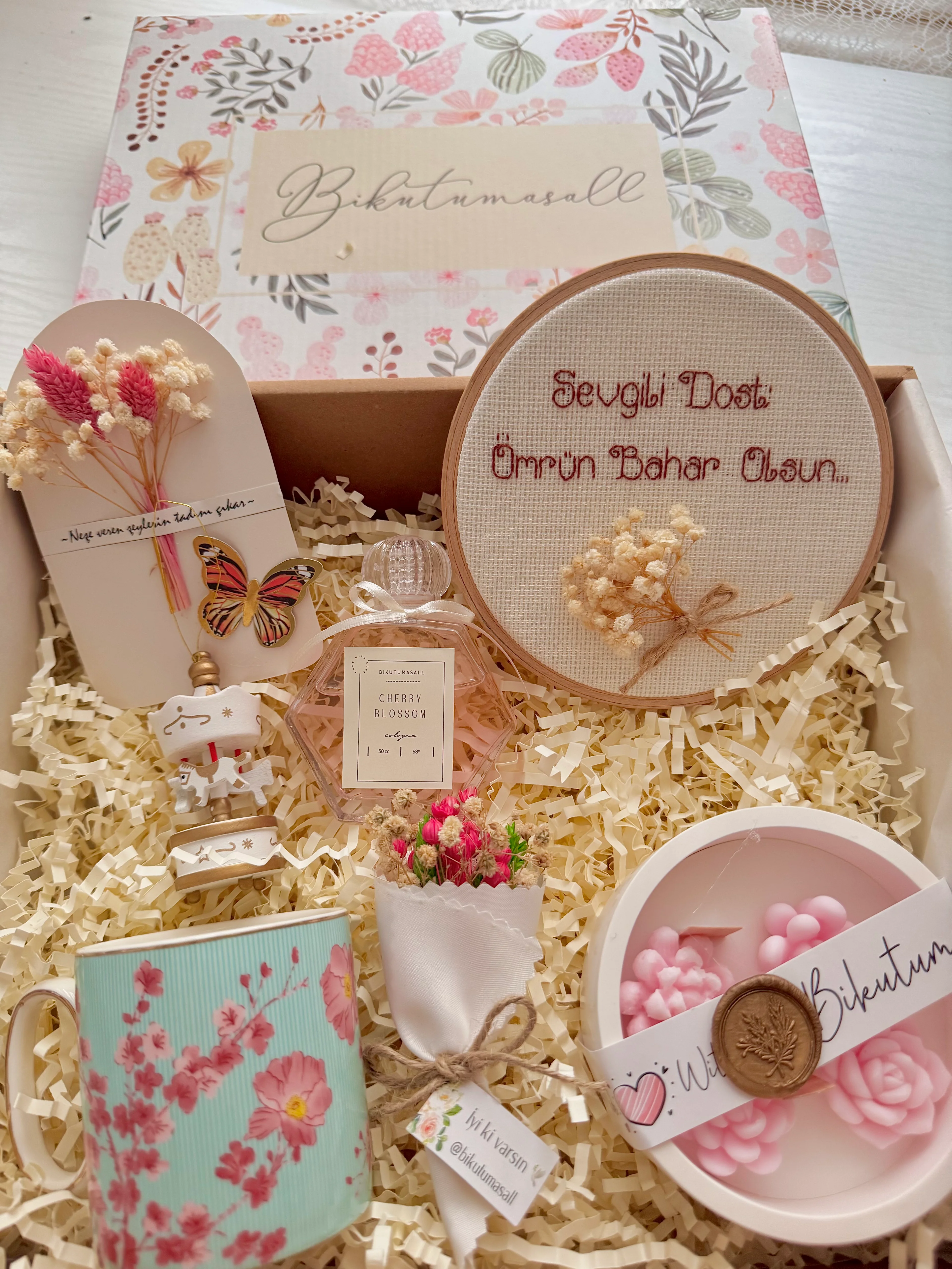 Pembe Bahar Hediye Kutusu 2