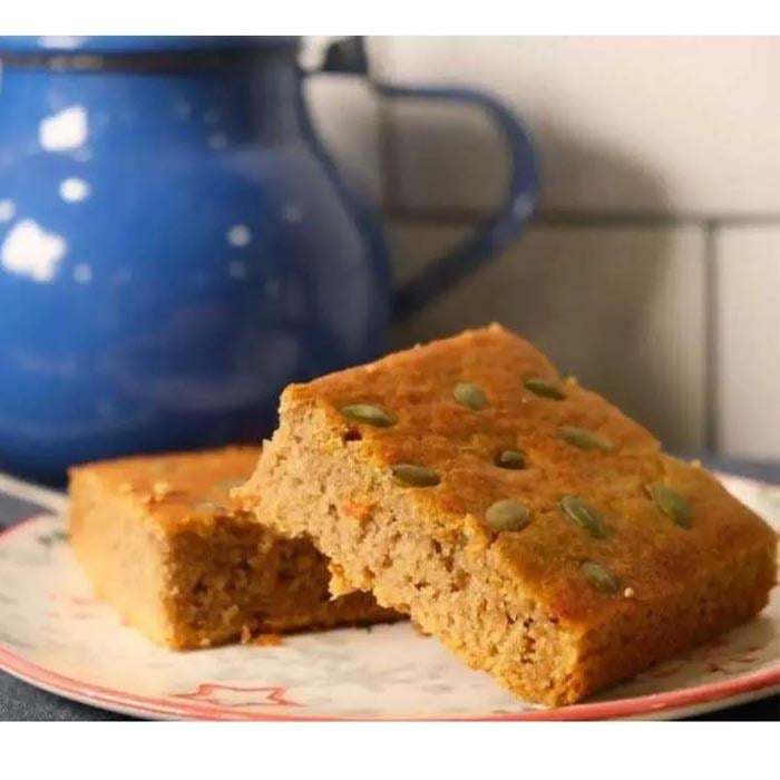 Taze Pastane Glütensiz Meyveli Kek