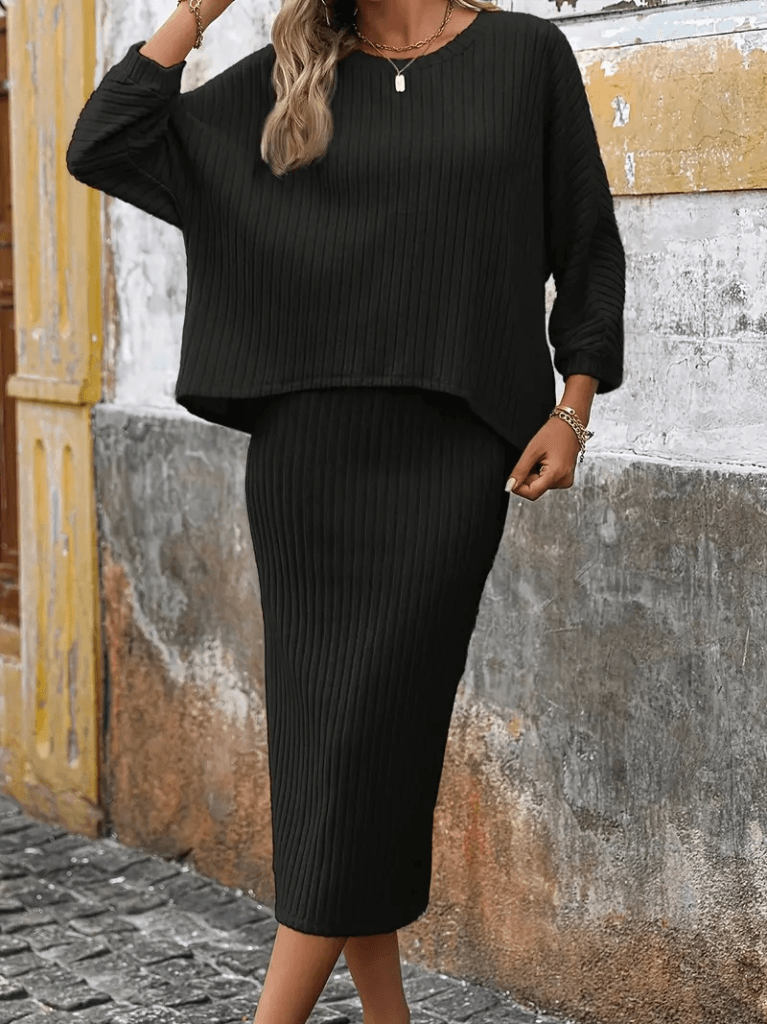 Kadın Uzun Kollu Yakası Açık Yarasa Kollu şardonlu Kaşkorse Bluz Ve Etek Takım