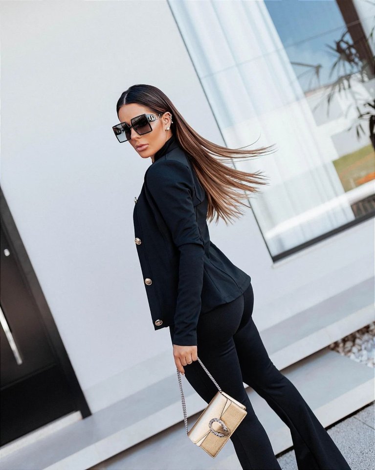 Kadın Uzun Kollu Hakim Yaka önden Düğmeli Atlas Ceket