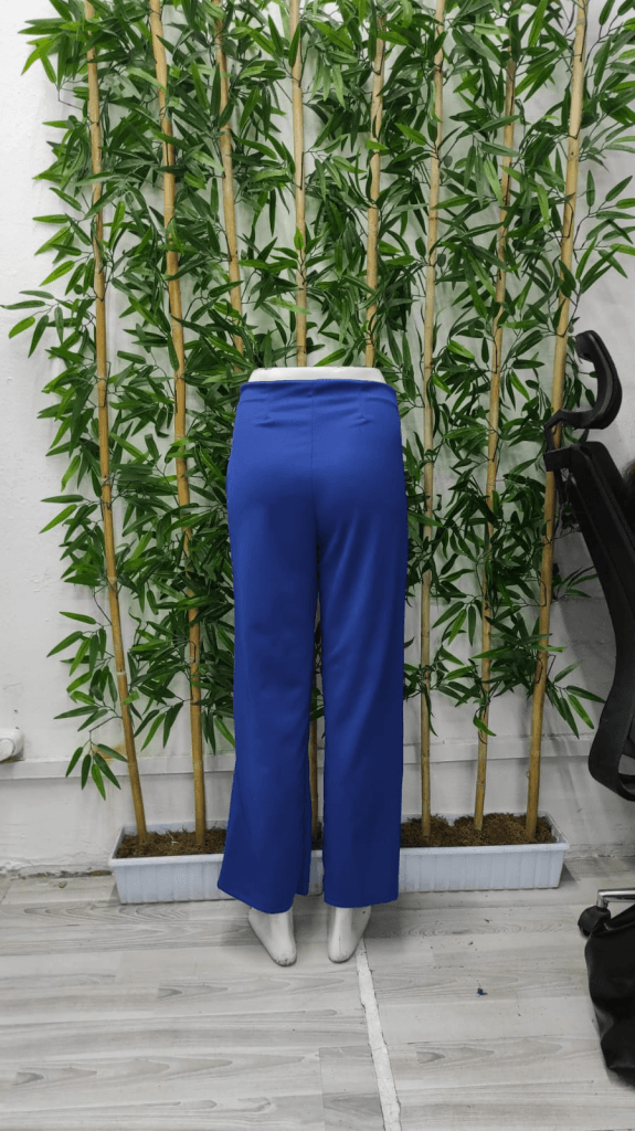 Kadın Düğme Detay Bol Paça Ithal Krep Pantolon