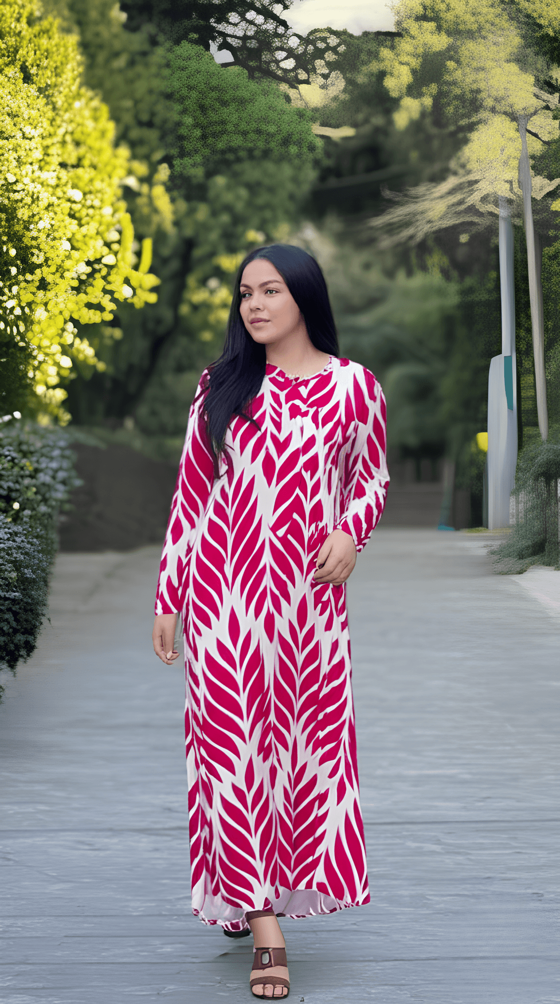 YAPRAK DESENLİ ELBİSE
