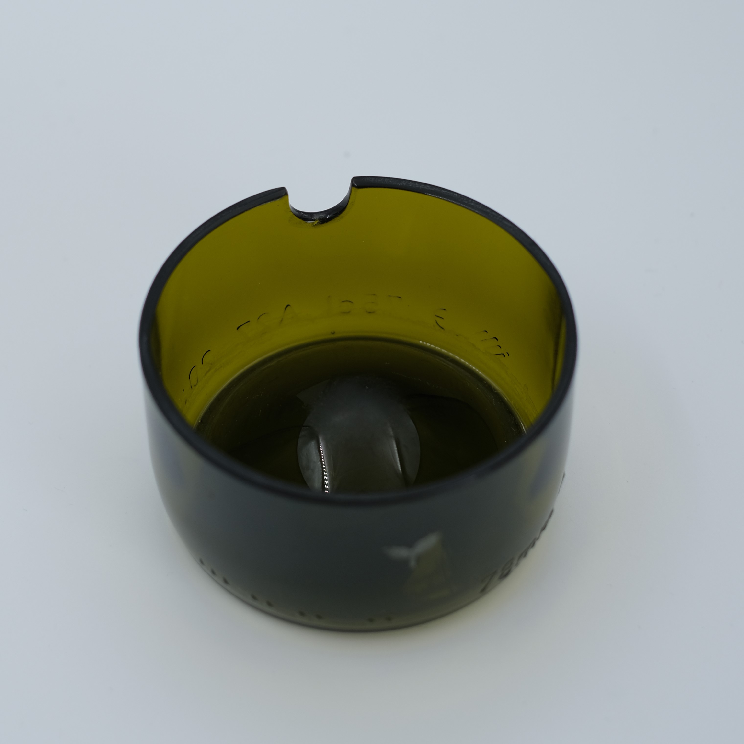 Upcycle Koyu Yeşil Cam Küllük - Tek Oluklu
