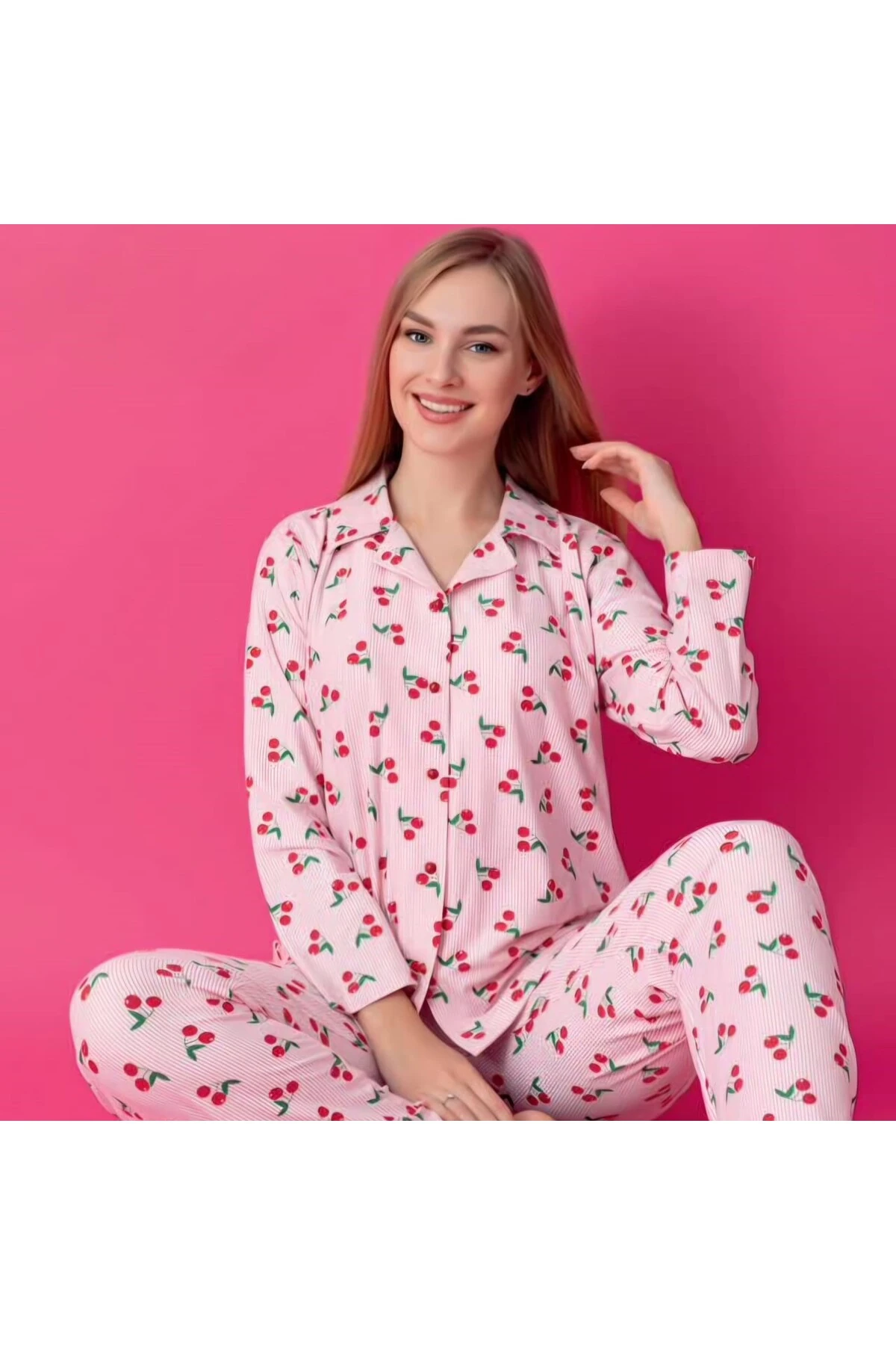 KADIN PİJAMA TAKIMI KİRAZ DESENLİ