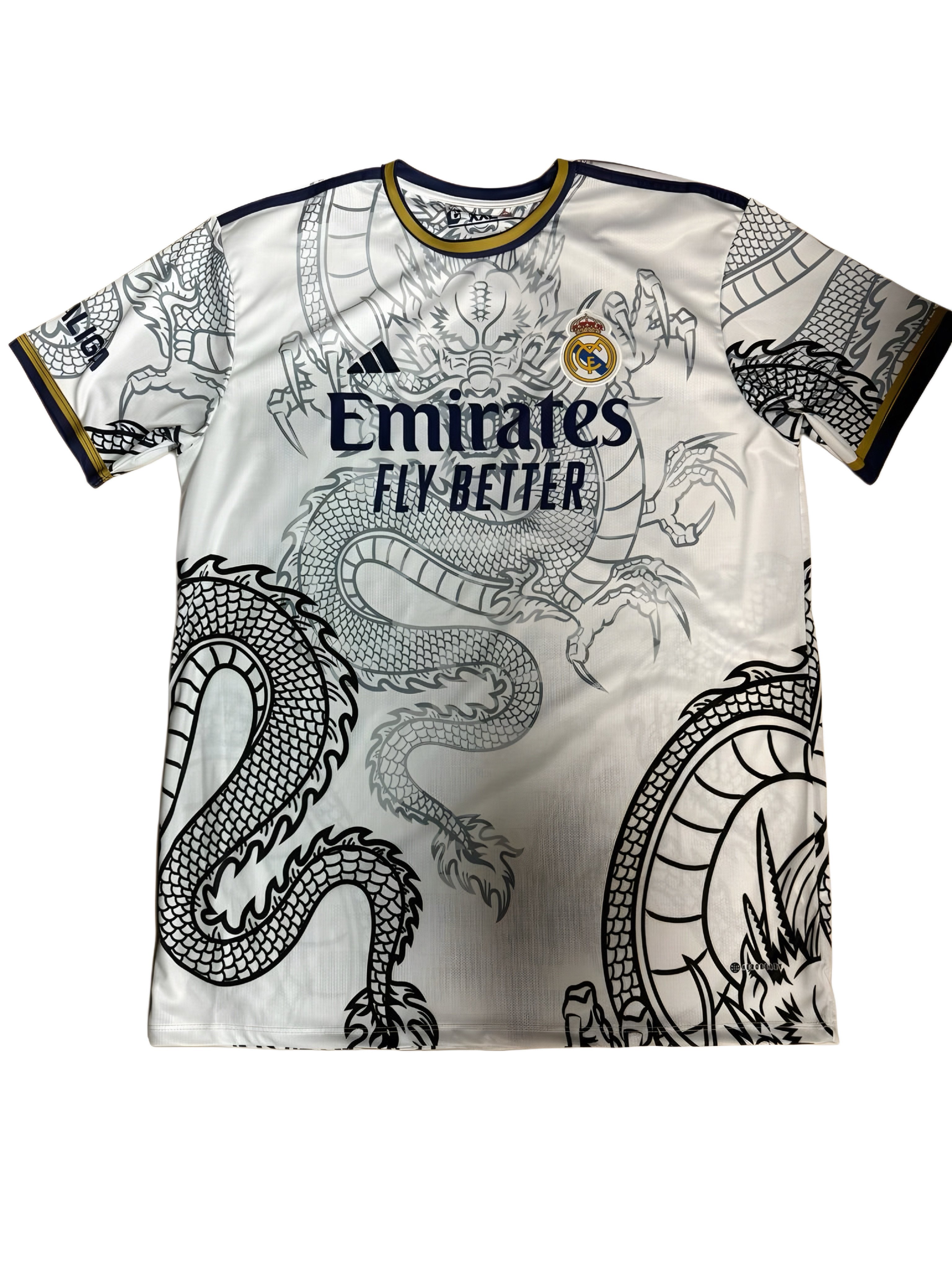 Real Madrid 2023-2024 Üçüncü Özel Üretim Forması (Beyaz Ejderha Desenli)