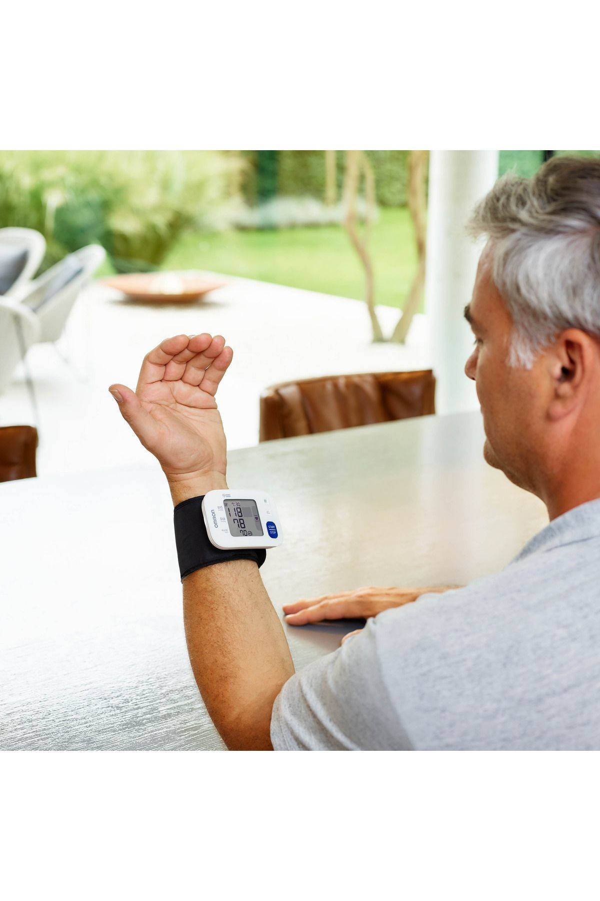 Omron Rs1  Kolay Taşınabilir Bilekten Ölçer Tansiyon Aleti