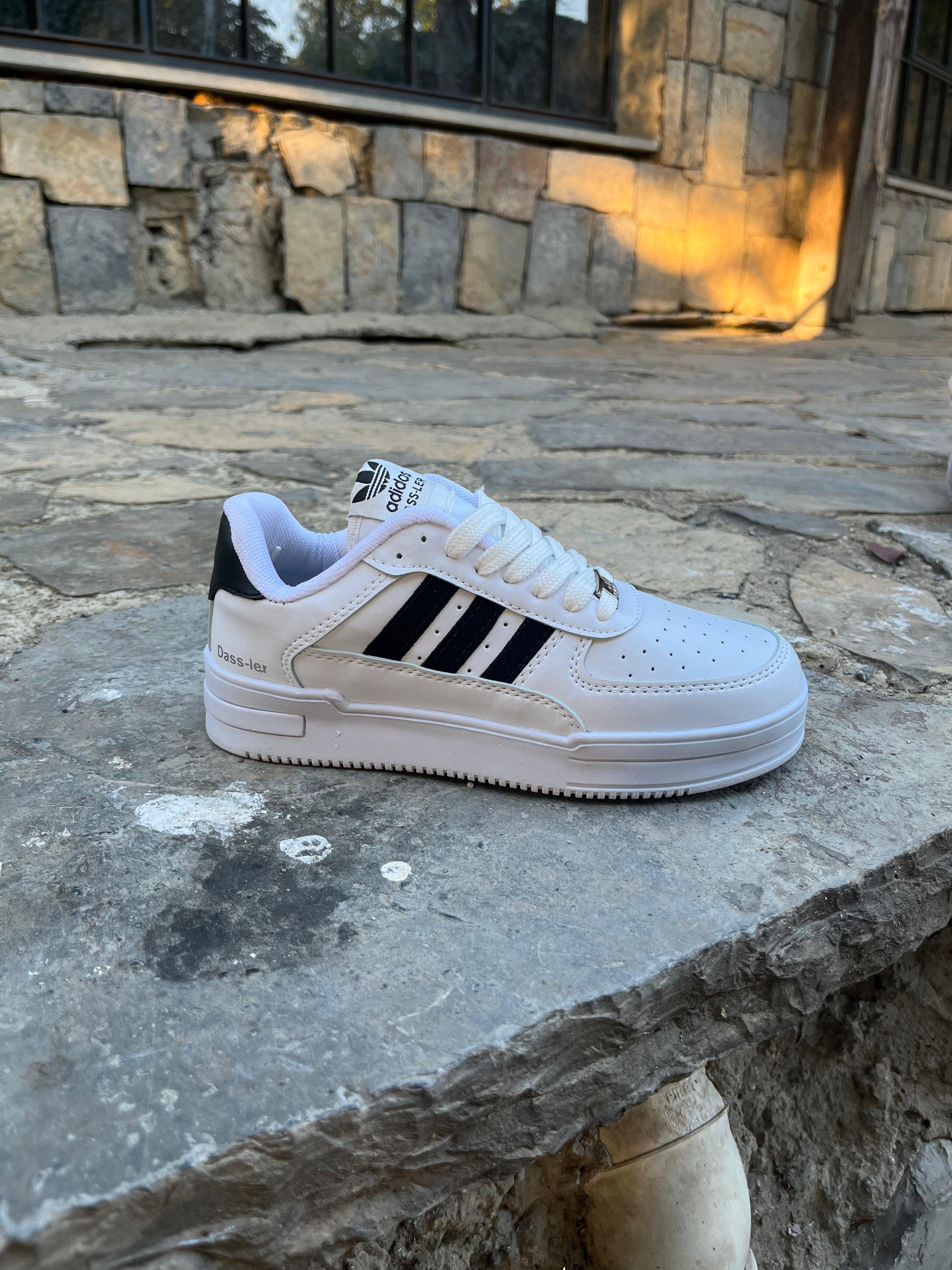 Adidas Dassler beyaz sneakers