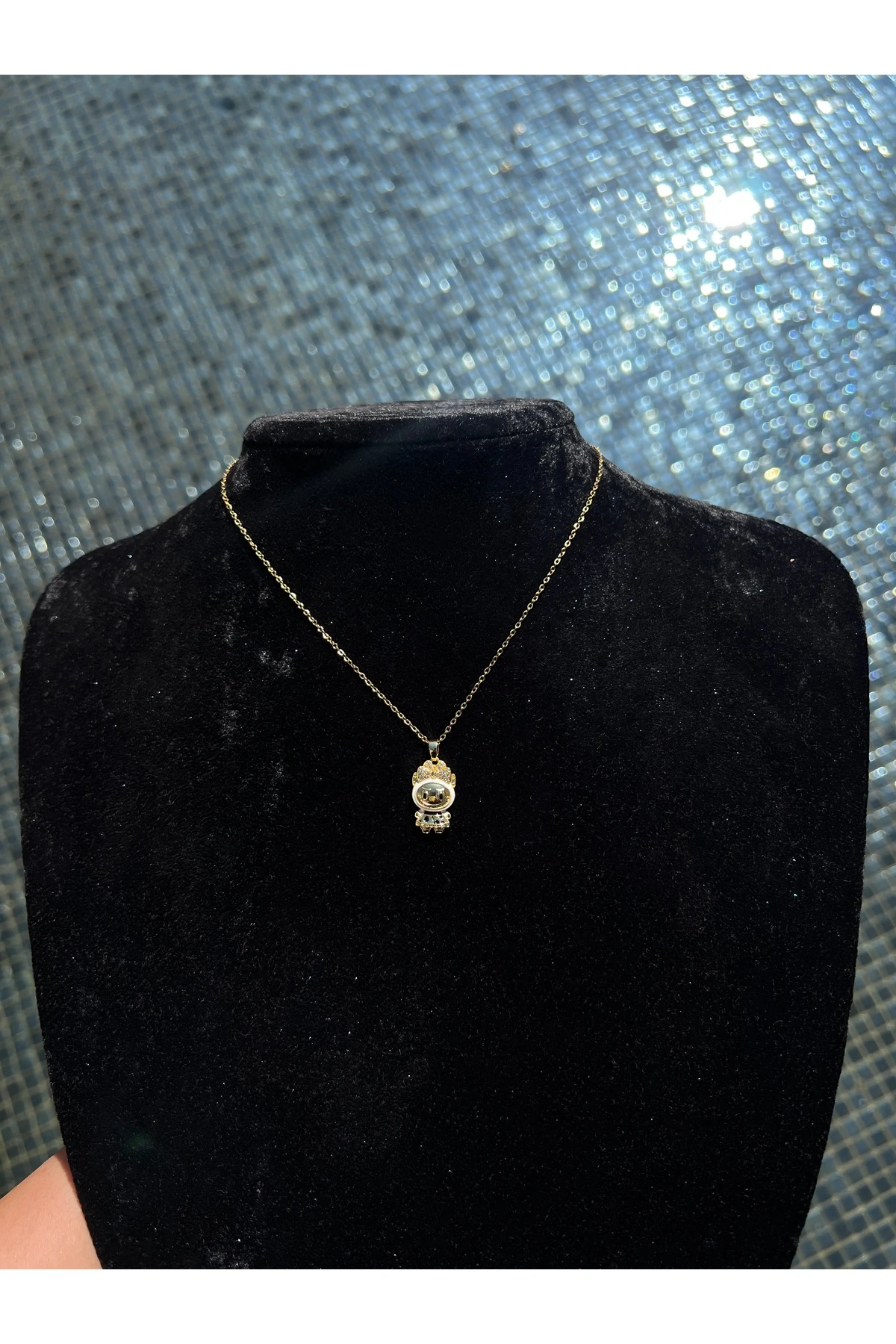 Altın sarısı labubu çelik kolye