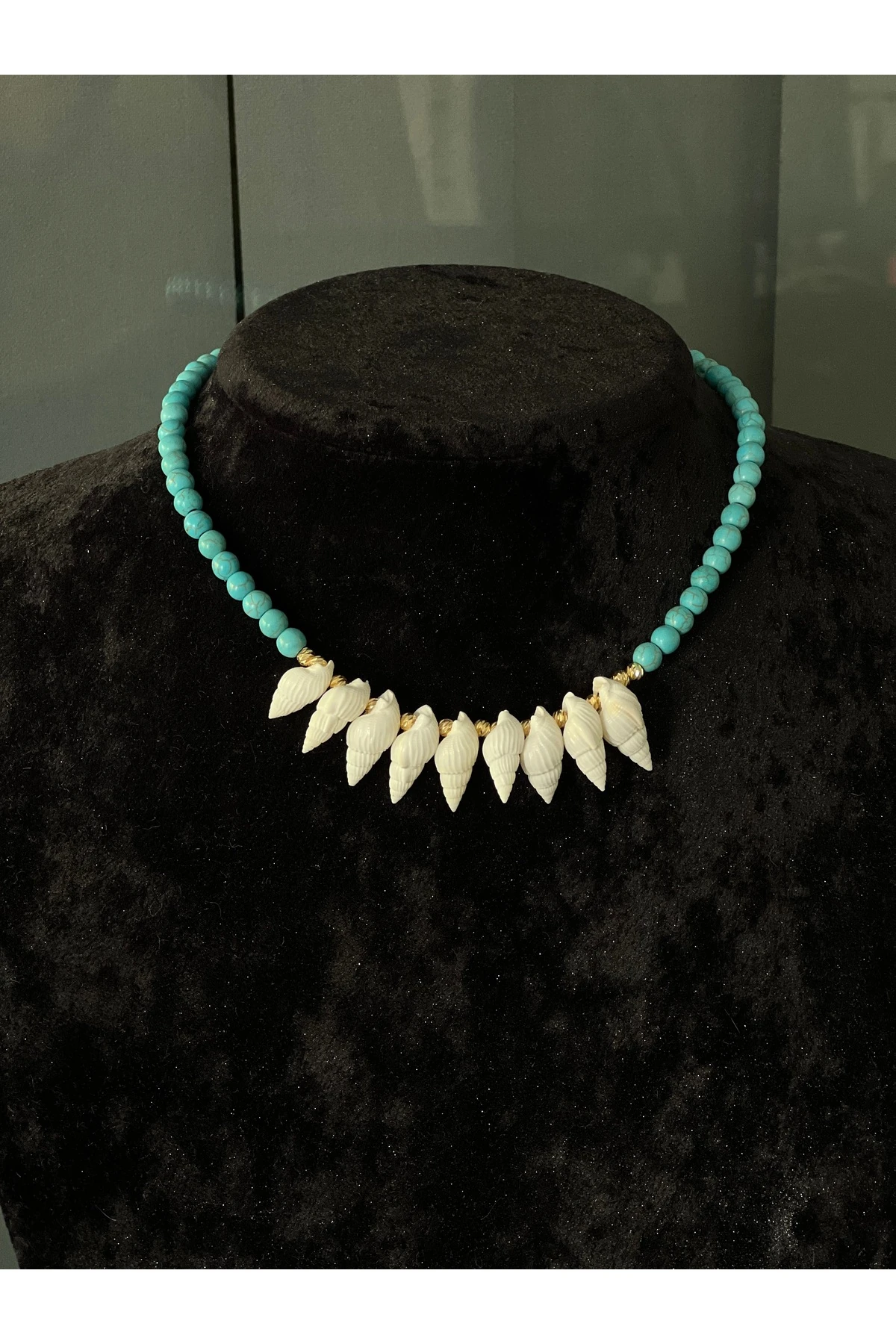 DENİZ ESİNTESİ DENİZ KABUĞU KOLYE