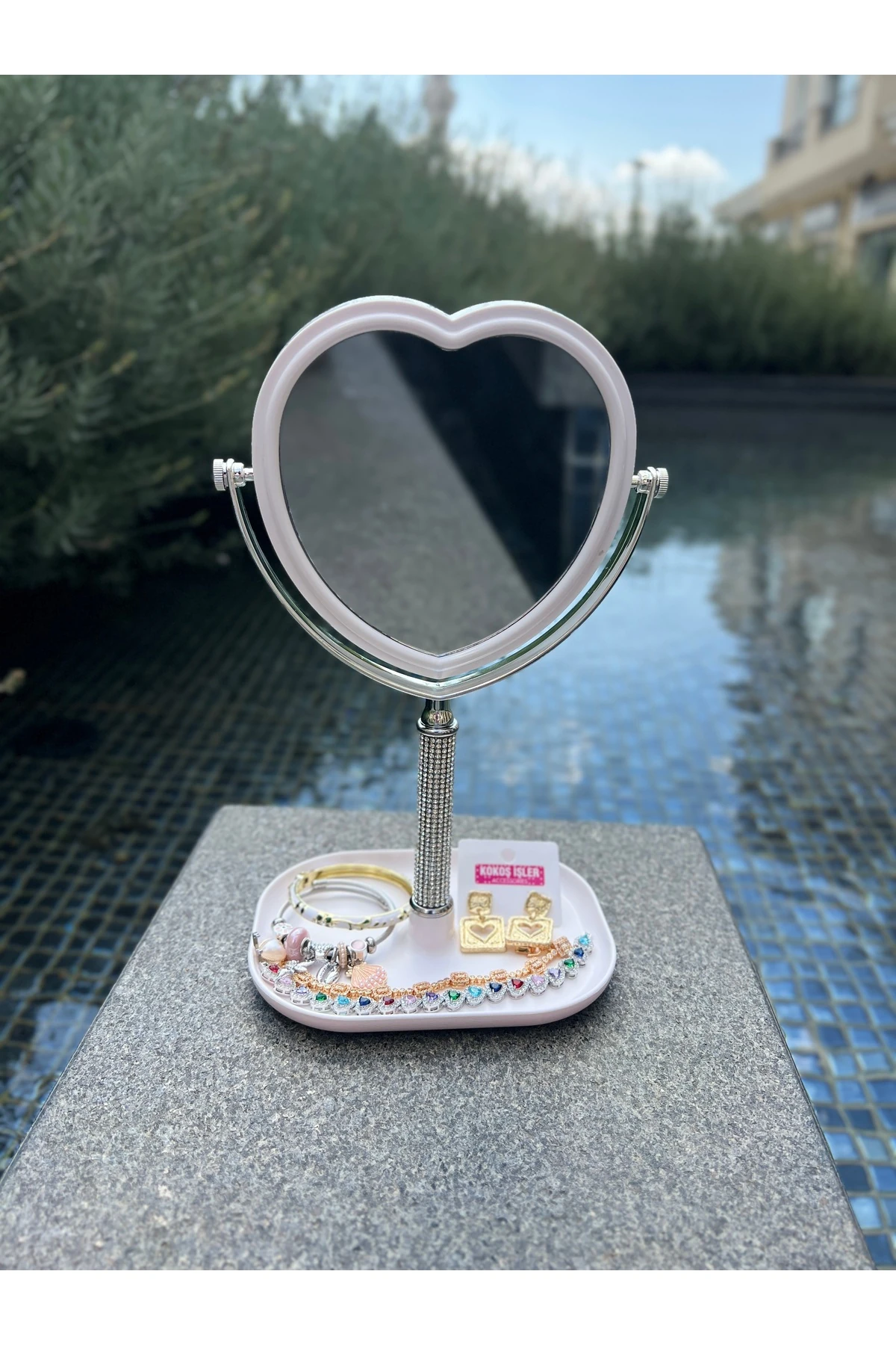 Kalp şeklinde taşlı masa aynası