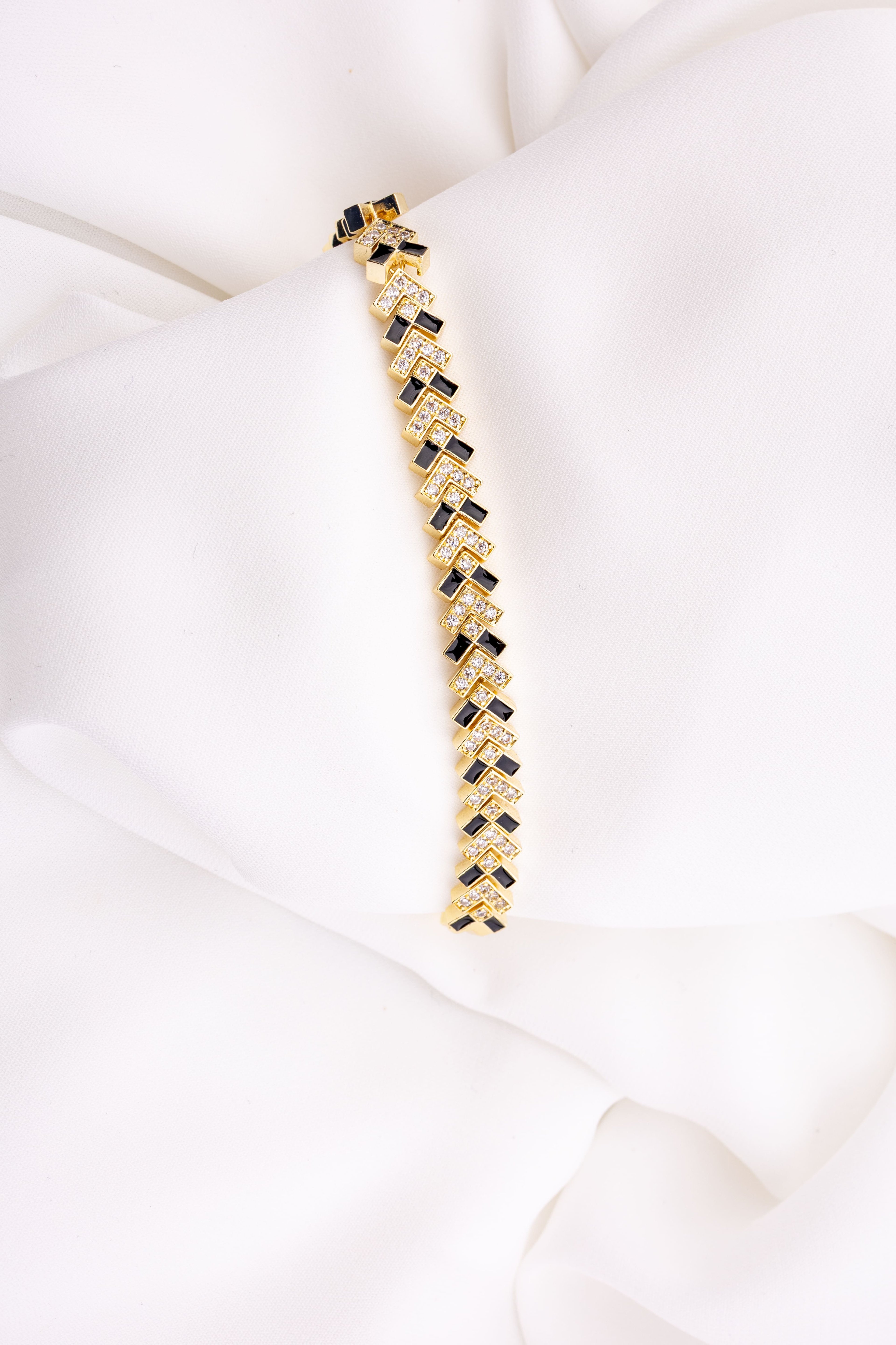 Vanta Luxe – Siyah Işıltı Bileklik