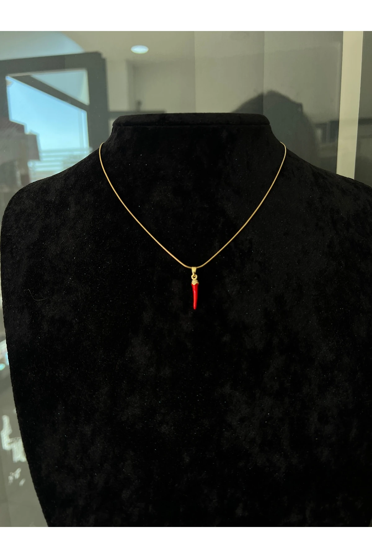 Kırmızı Enerji Şans Kolyesi