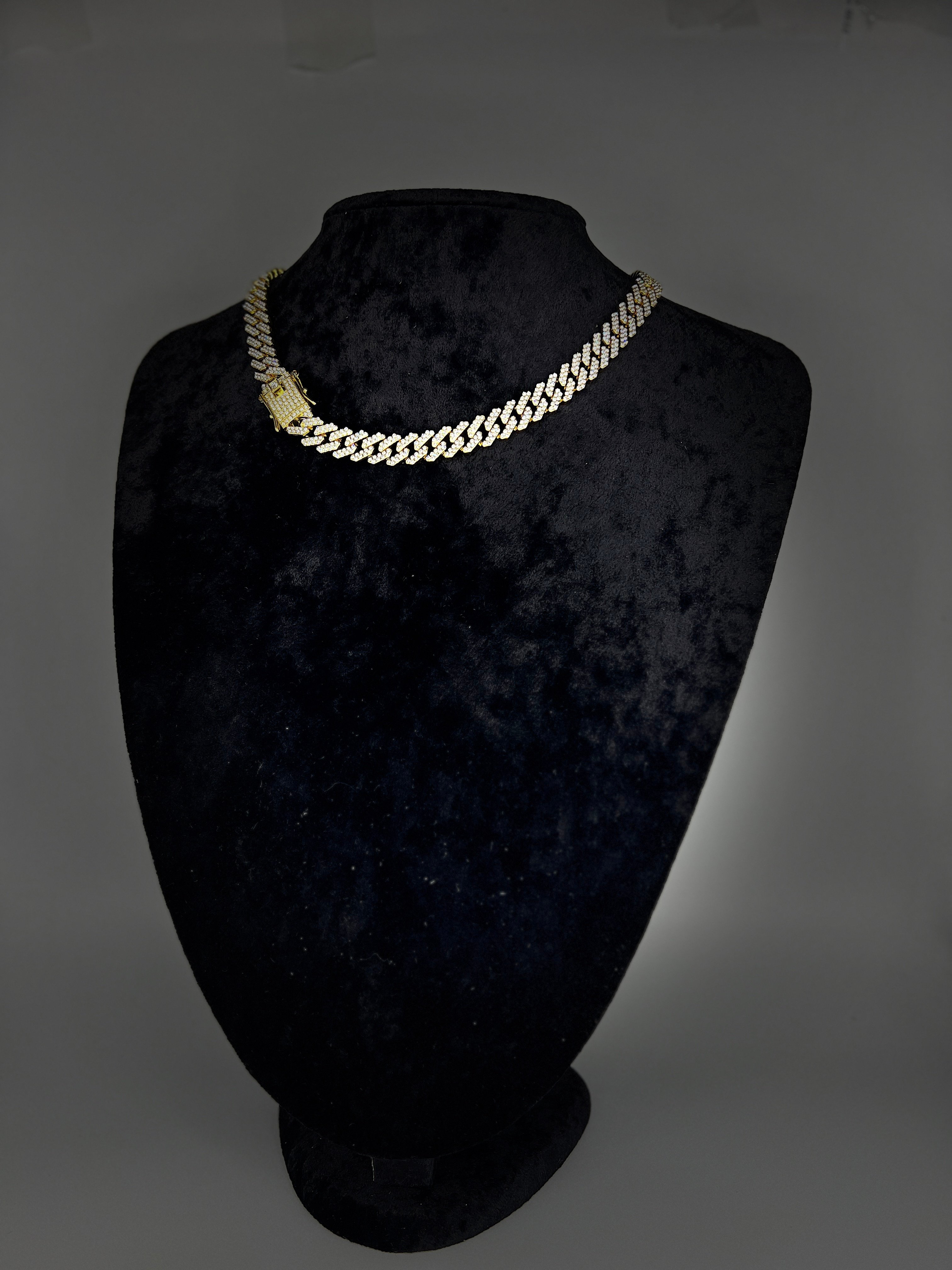 Unisex Taşlı Cuban Zincir Kolye – Parlak Çelik, Hip Hop Stil, Iced Out Görünümlü Gold Renkli