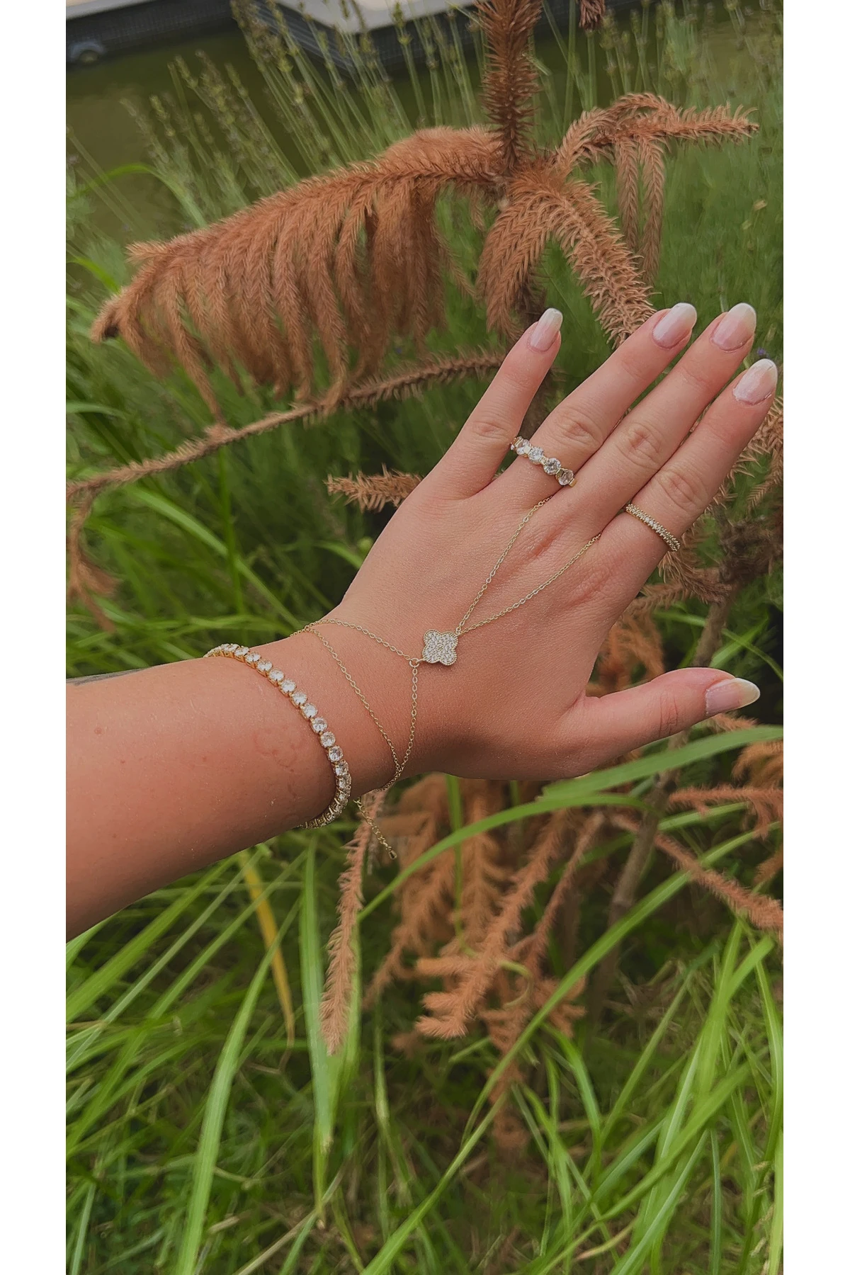 Altın yonca şahmeran