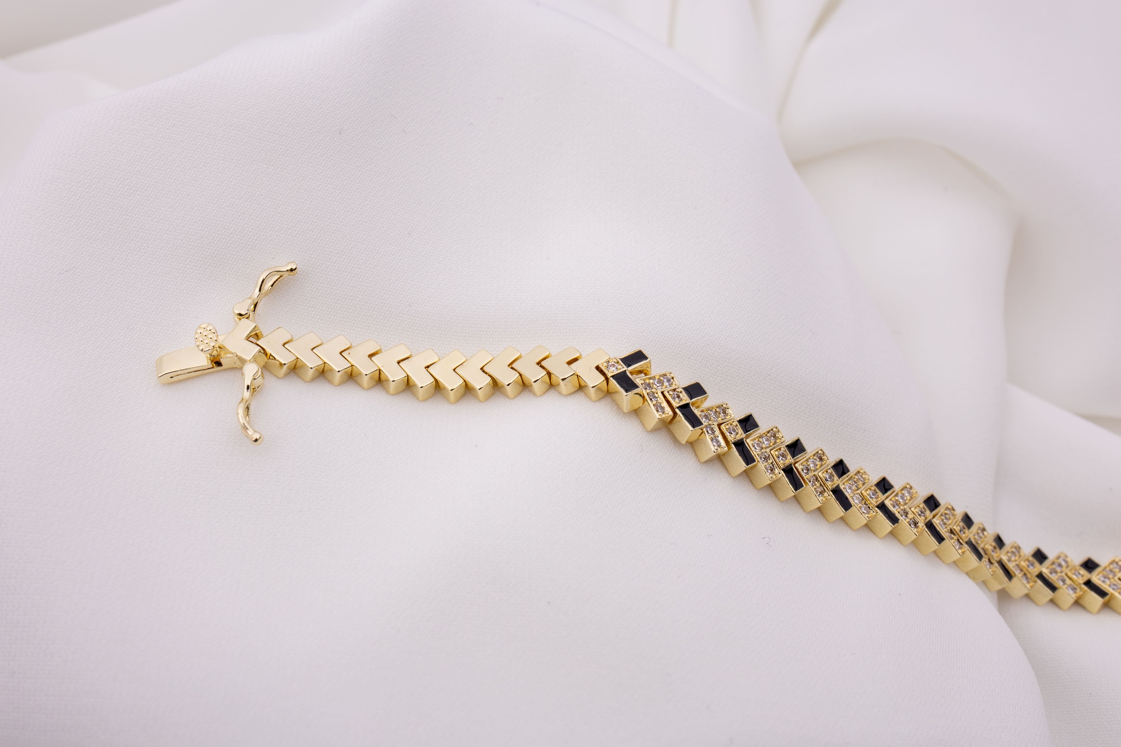 Vanta Luxe – Siyah Işıltı Bileklik