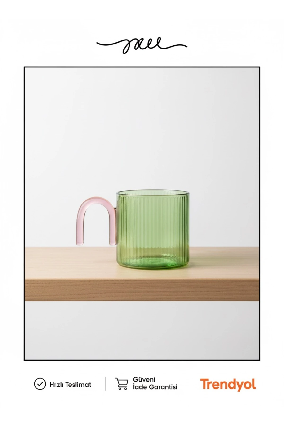 Kulplu renkli cam bardak