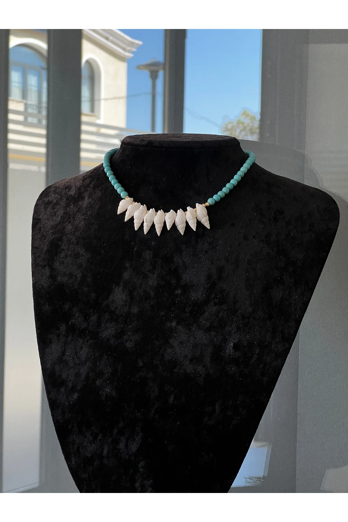 DENİZ ESİNTESİ DENİZ KABUĞU KOLYE