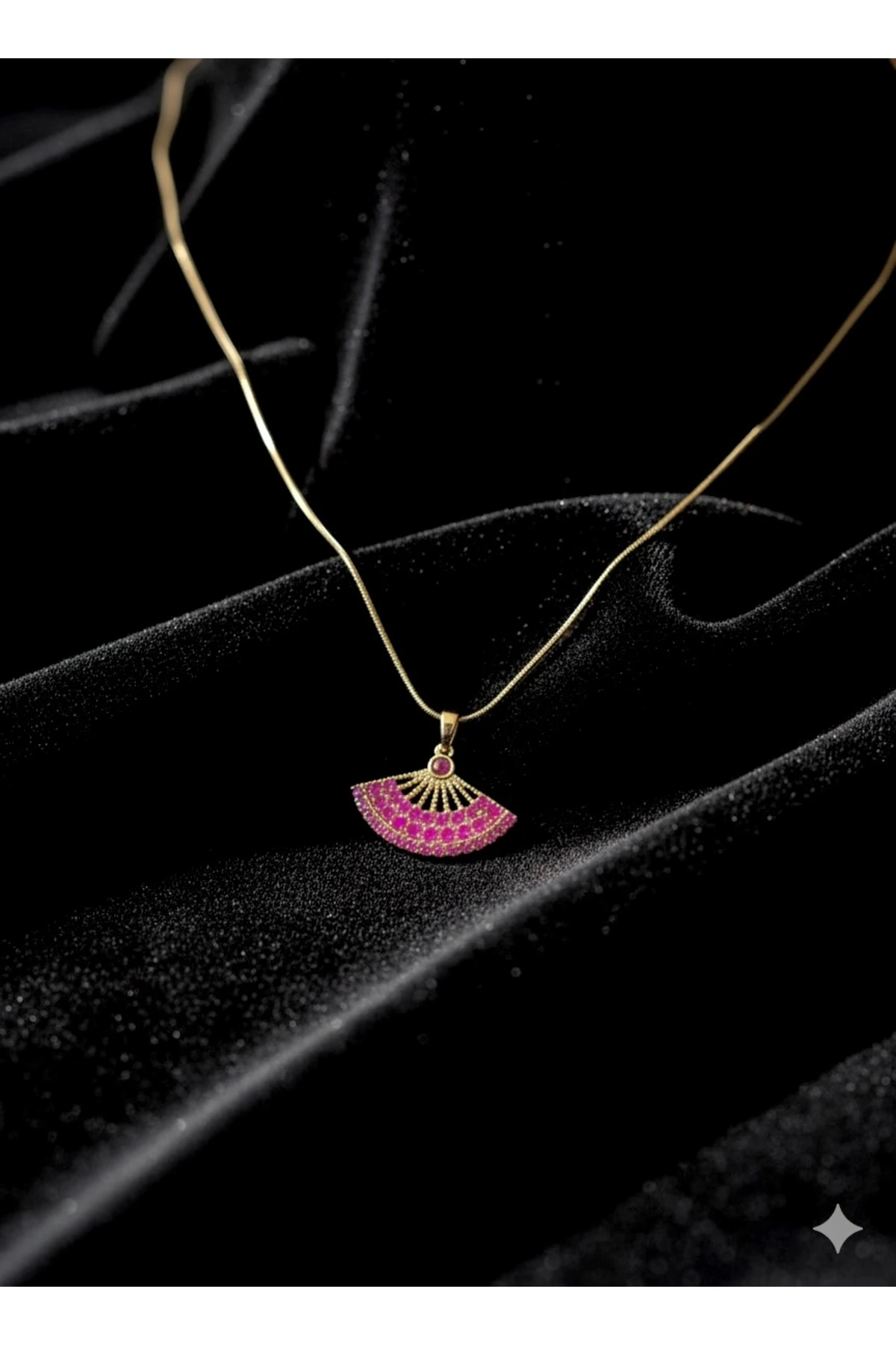 Şans getiren yelpaze çelik kolye