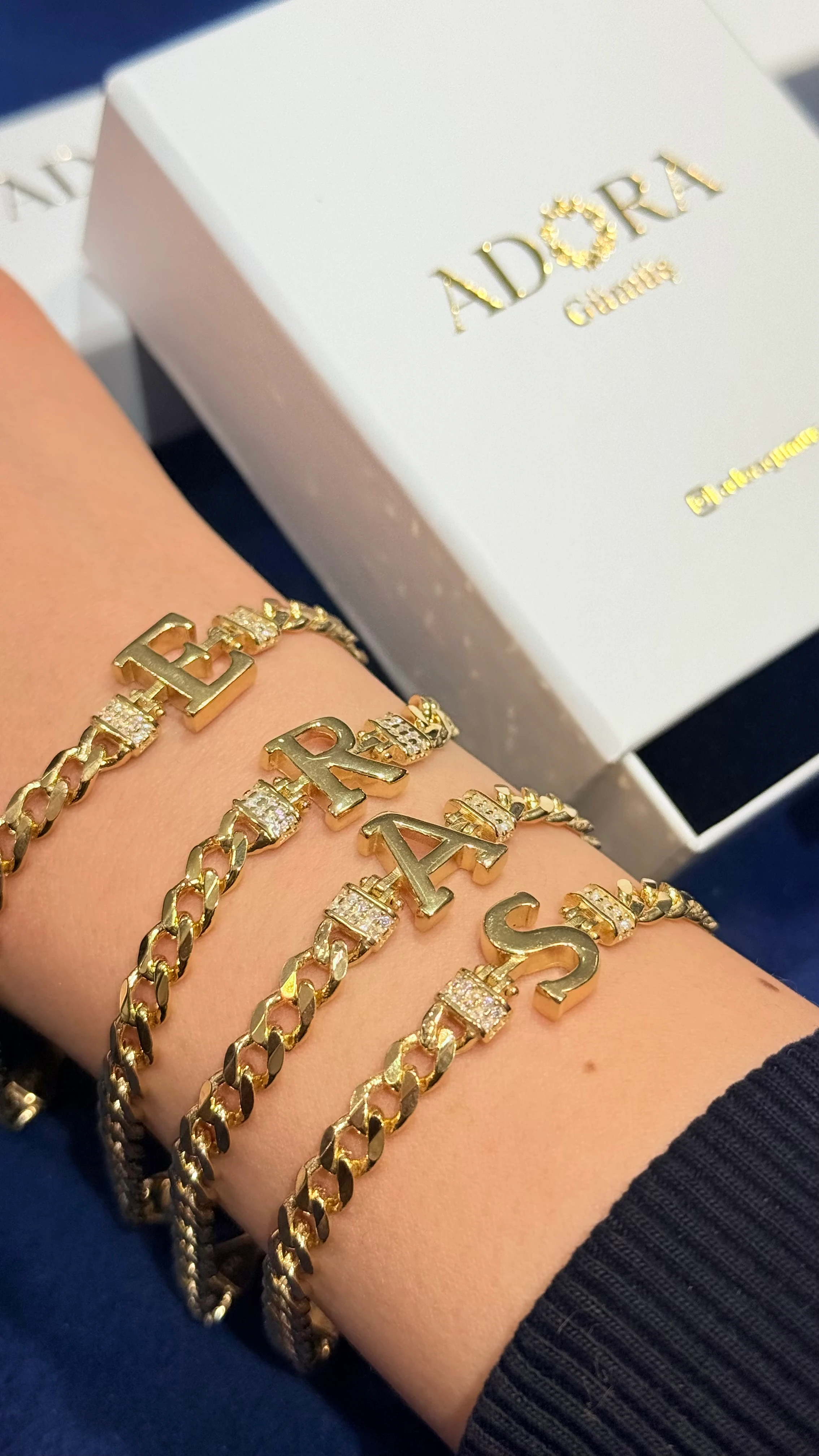 925 Ayar Gümüş Üzerine 14 Ayar Altın Kaplama M Harfi Gurmet Harf Bileklik