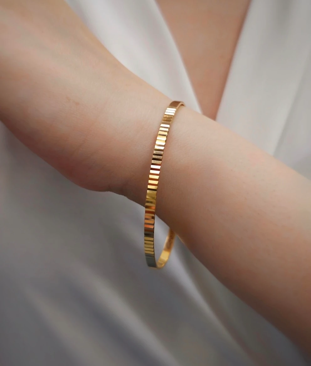 925 Ayar Gümüş Üzeri 22 Ayar Altın Kaplama Dalmaçya Model Ajda Bilezik