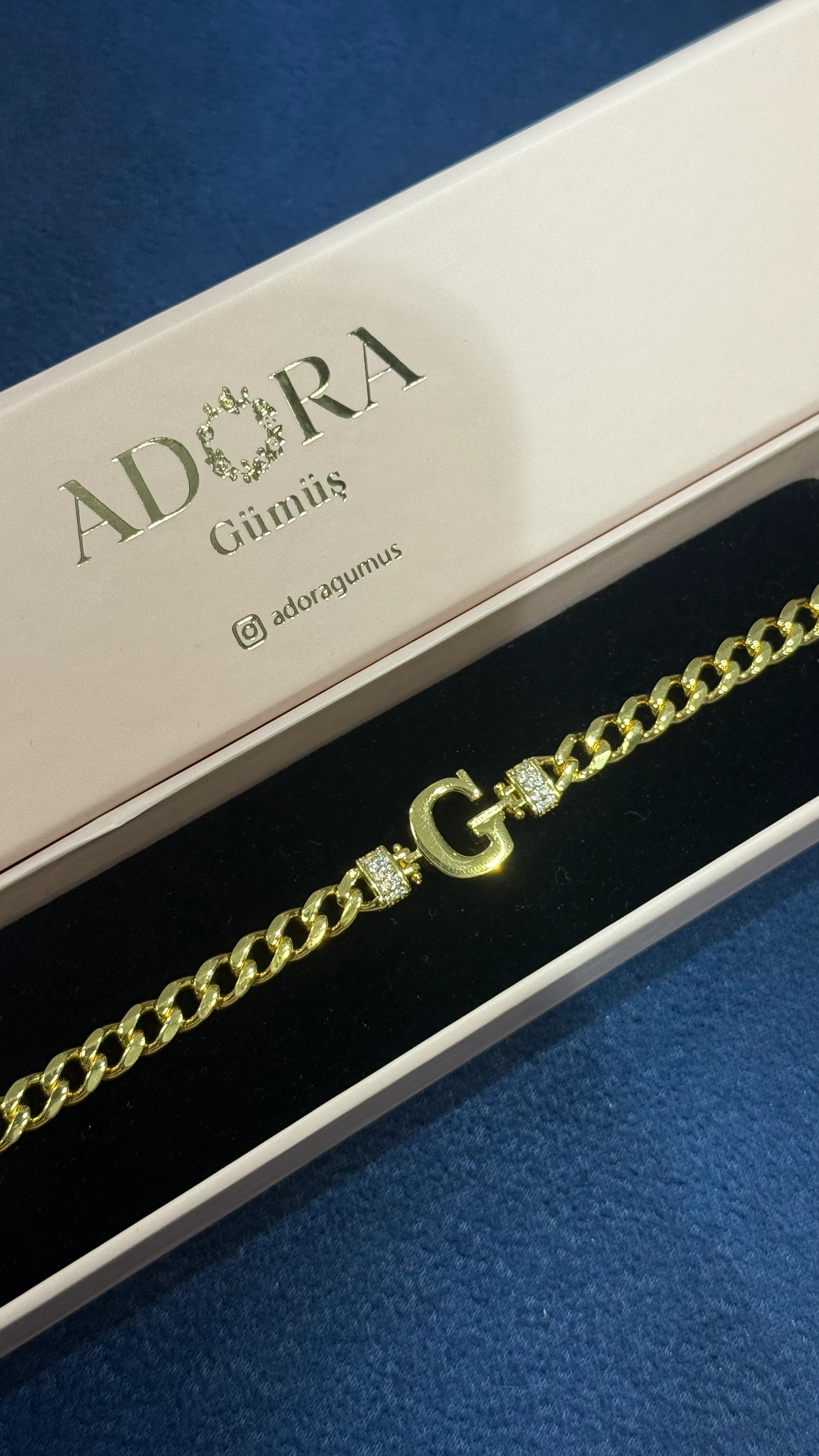 925 Ayar Gümüş Üzerine 14 Ayar Altın Kaplama G Harfi Gurmet Harf Bileklik