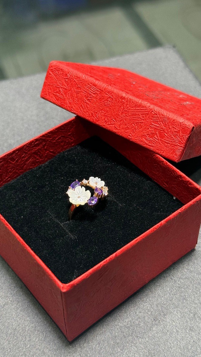 Ametist Taşlı Manolya Çiçeği Sevgi Bahçesi Rose Renk Flowers Gümüş Yüzük main variant image