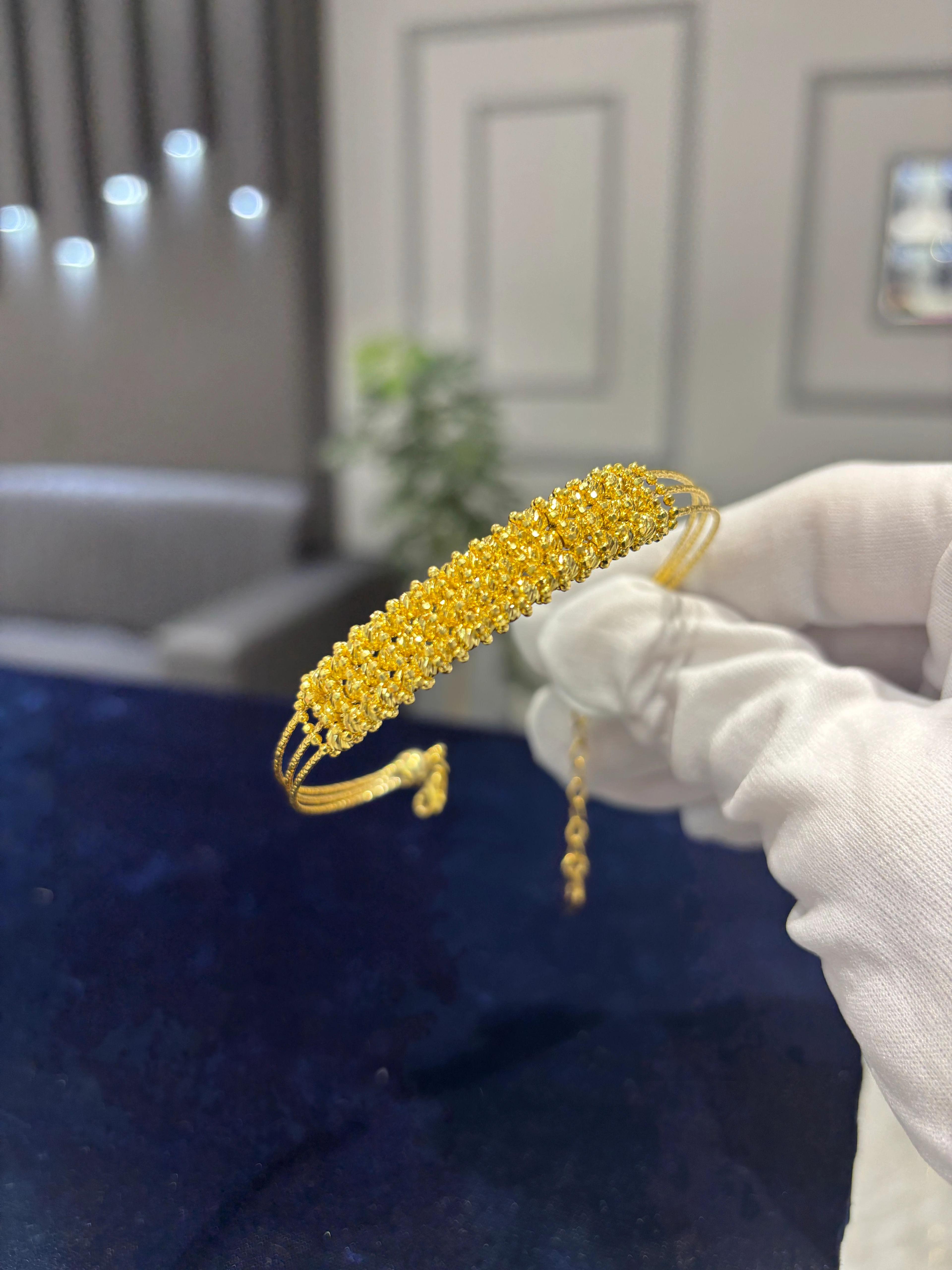 925 Ayar Gümüş Üzeri 22 Ayar Altın Kaplama Süna Model Dorika Kelepçe Bilezik image