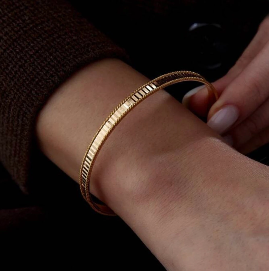 925 Ayar Gümüş Üzerine 22 Ayar Altın Kaplama Yanları Telli Aynalı Sazan Ray Bilezik