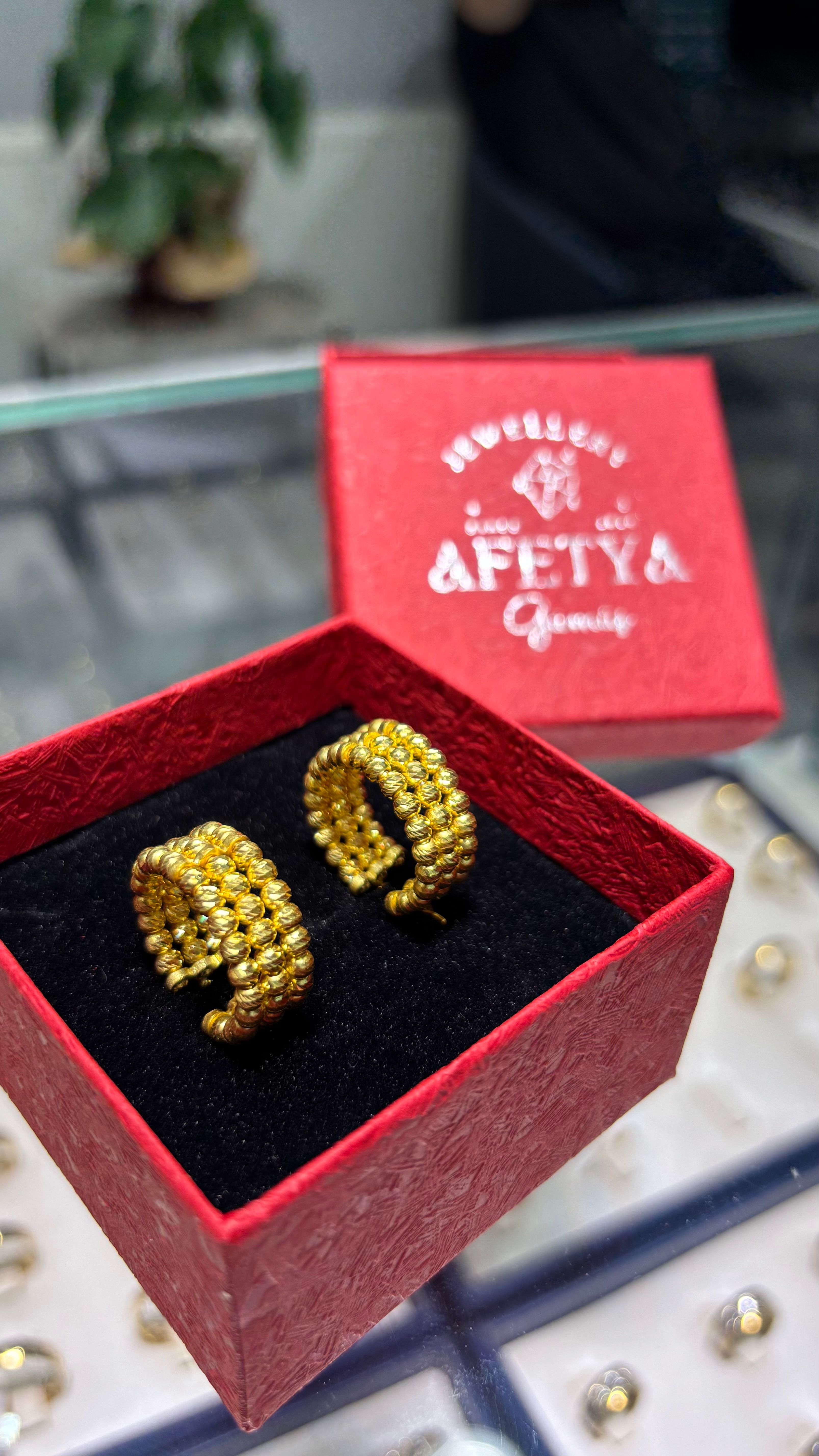 925 Ayar Gümüş Üzeri 22 Ayar Altın Kaplama Dorika 3 Sıra Küpe image