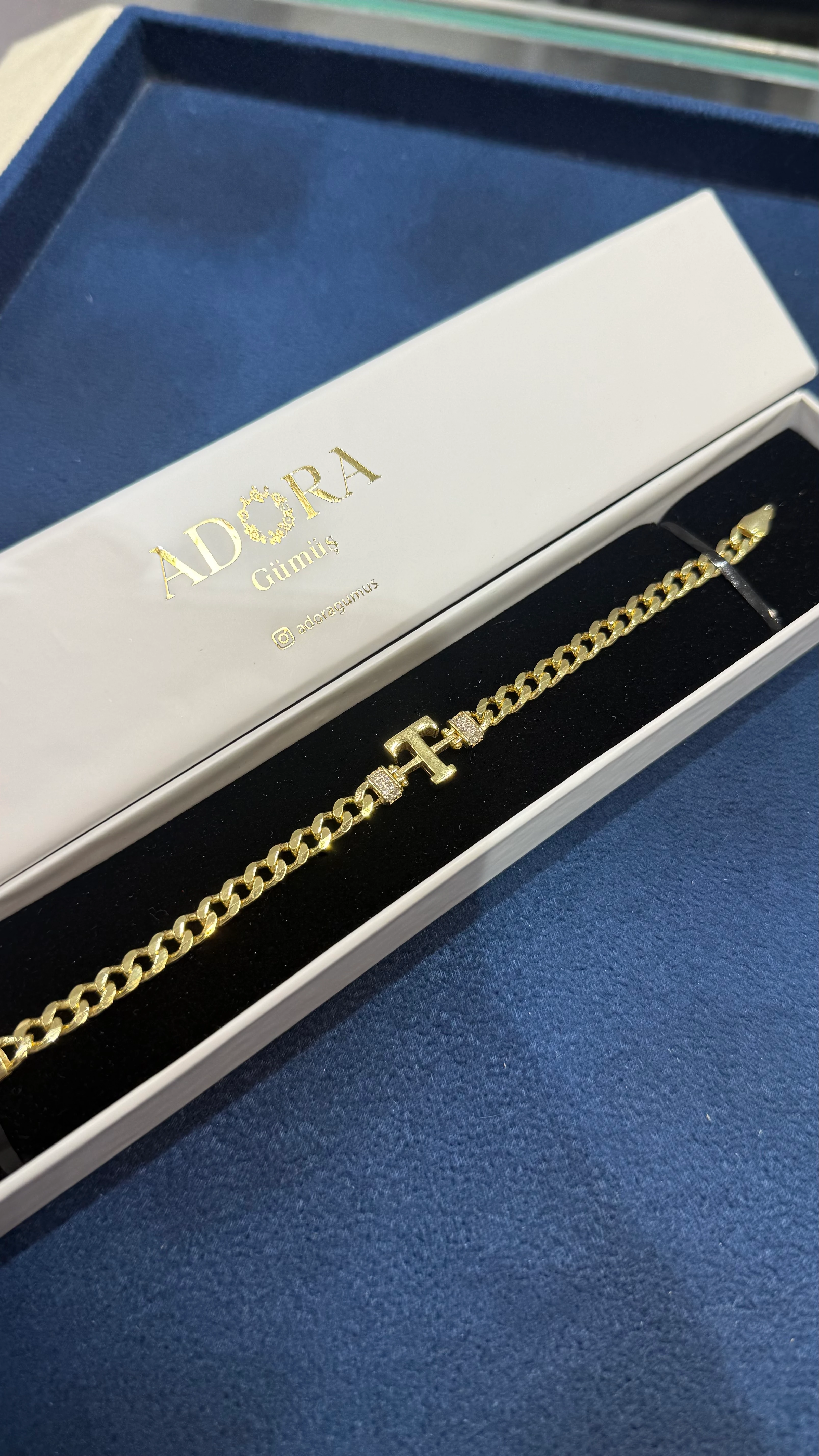 925 Ayar Gümüş Üzerine 14 Ayar Altın Kaplama T Harfi Gurmet Harf Bileklik 