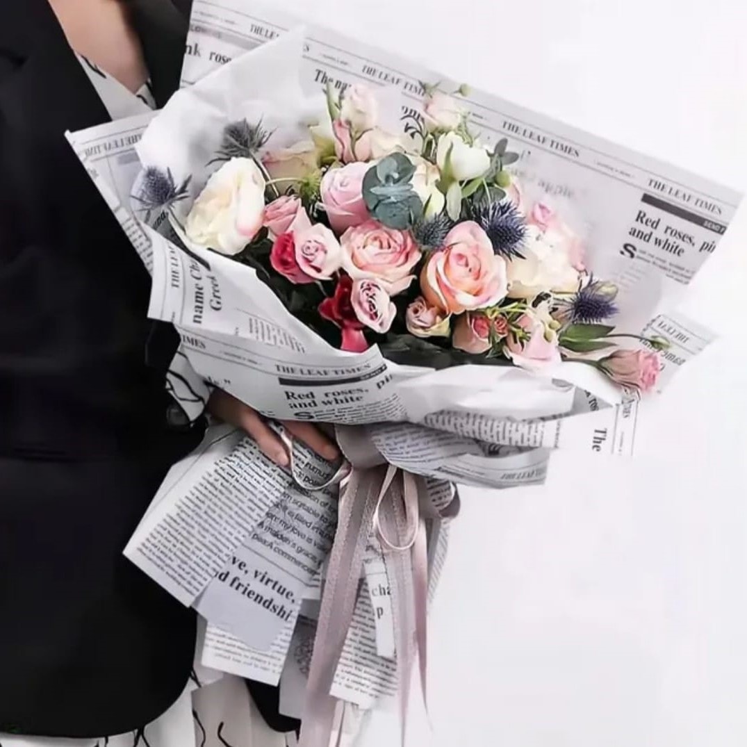 Fleur Newspaper Yazılı Gazete Buketlik - Beyaz