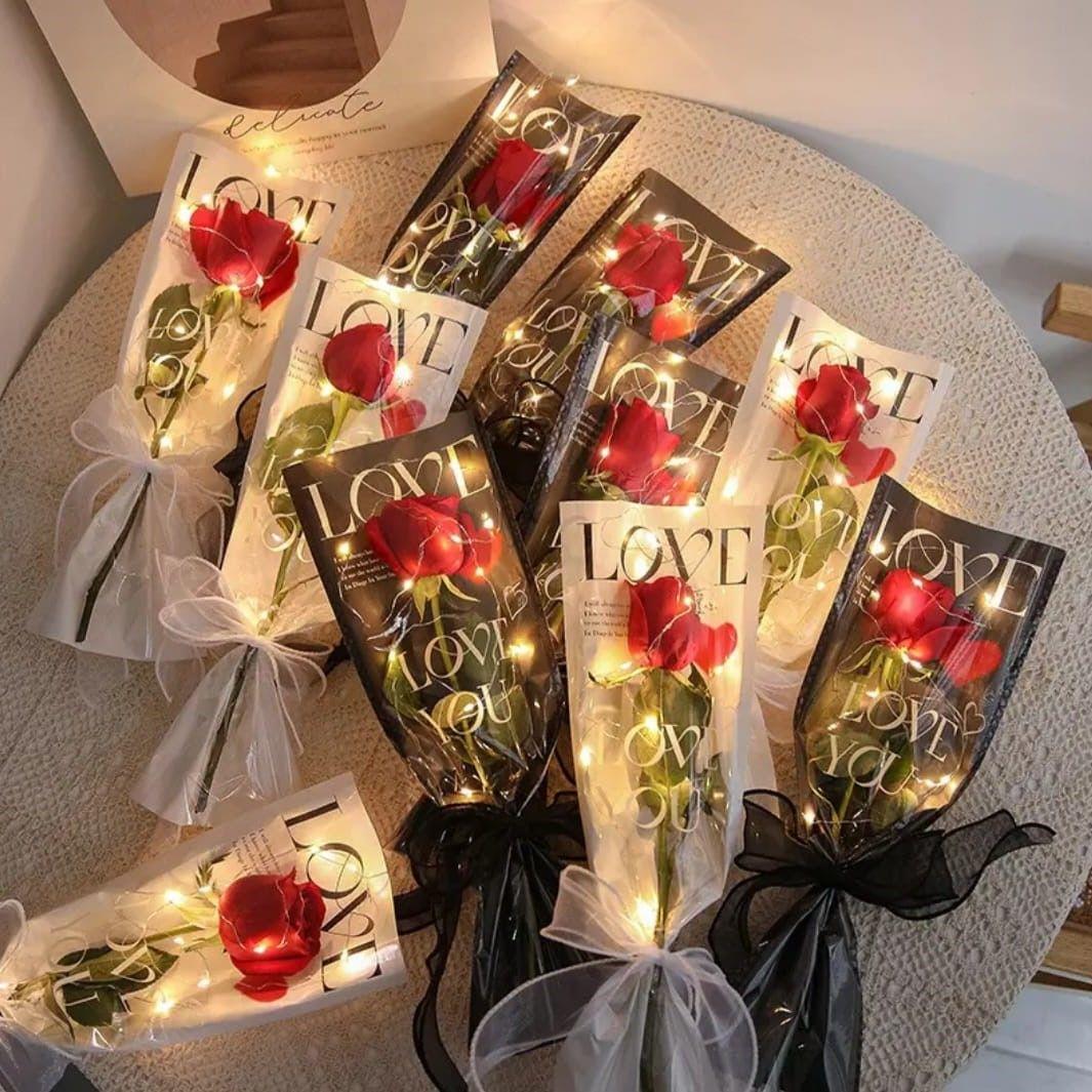 I Love You Yazılı Tek Gül Buketlik