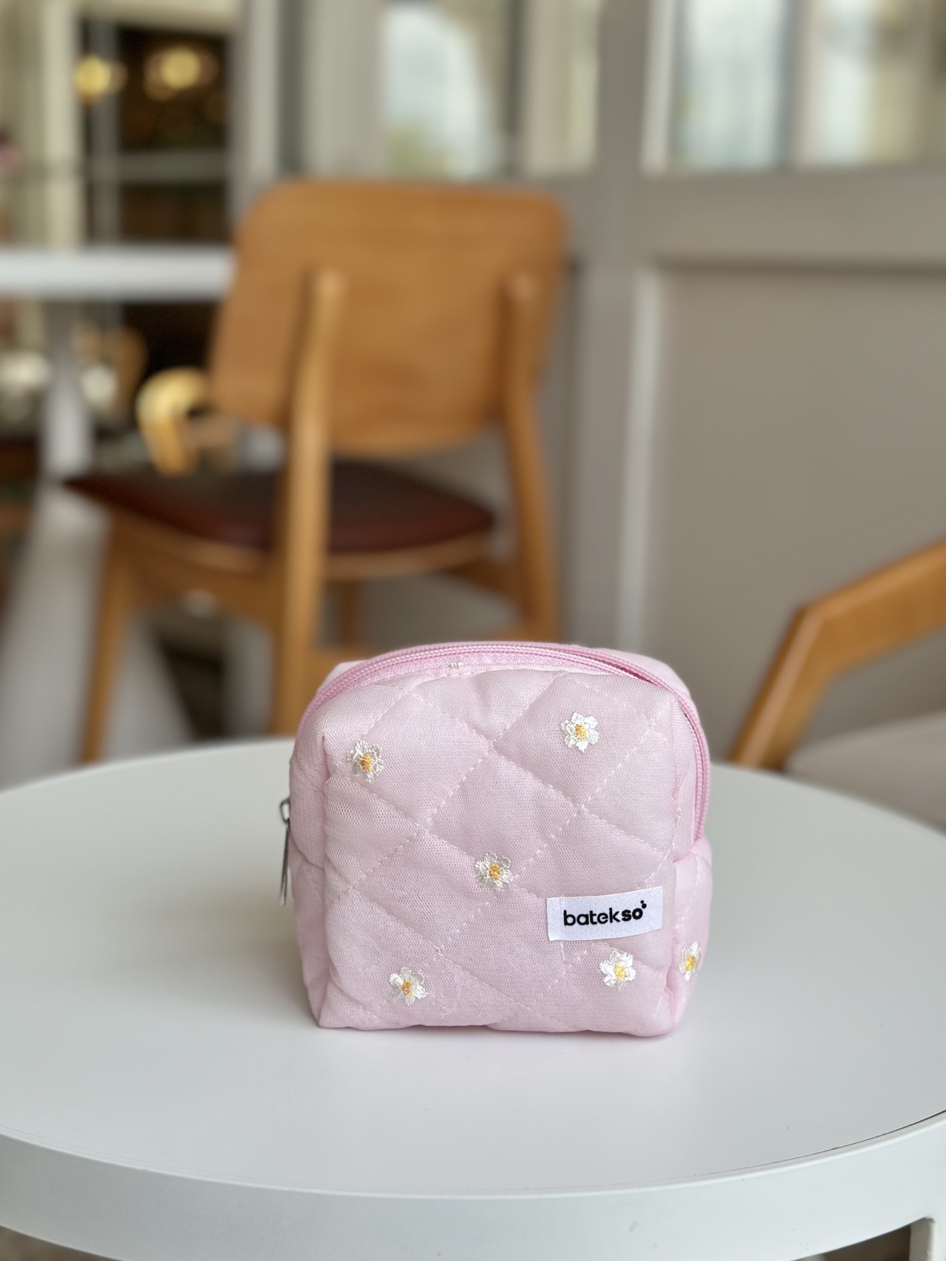 İşlemeli Pembe Papatya Makyaj Çantası - Küçük Boy