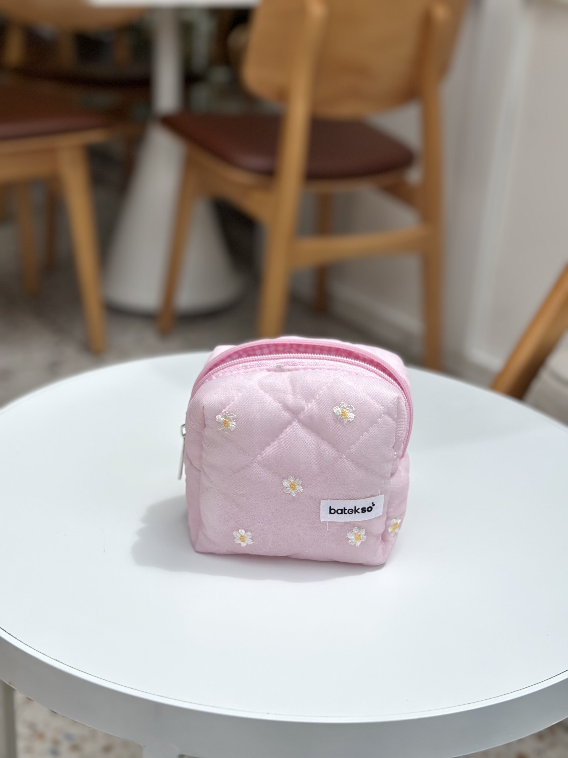 İşlemeli Pembe Papatya Makyaj Çantası - Küçük Boy