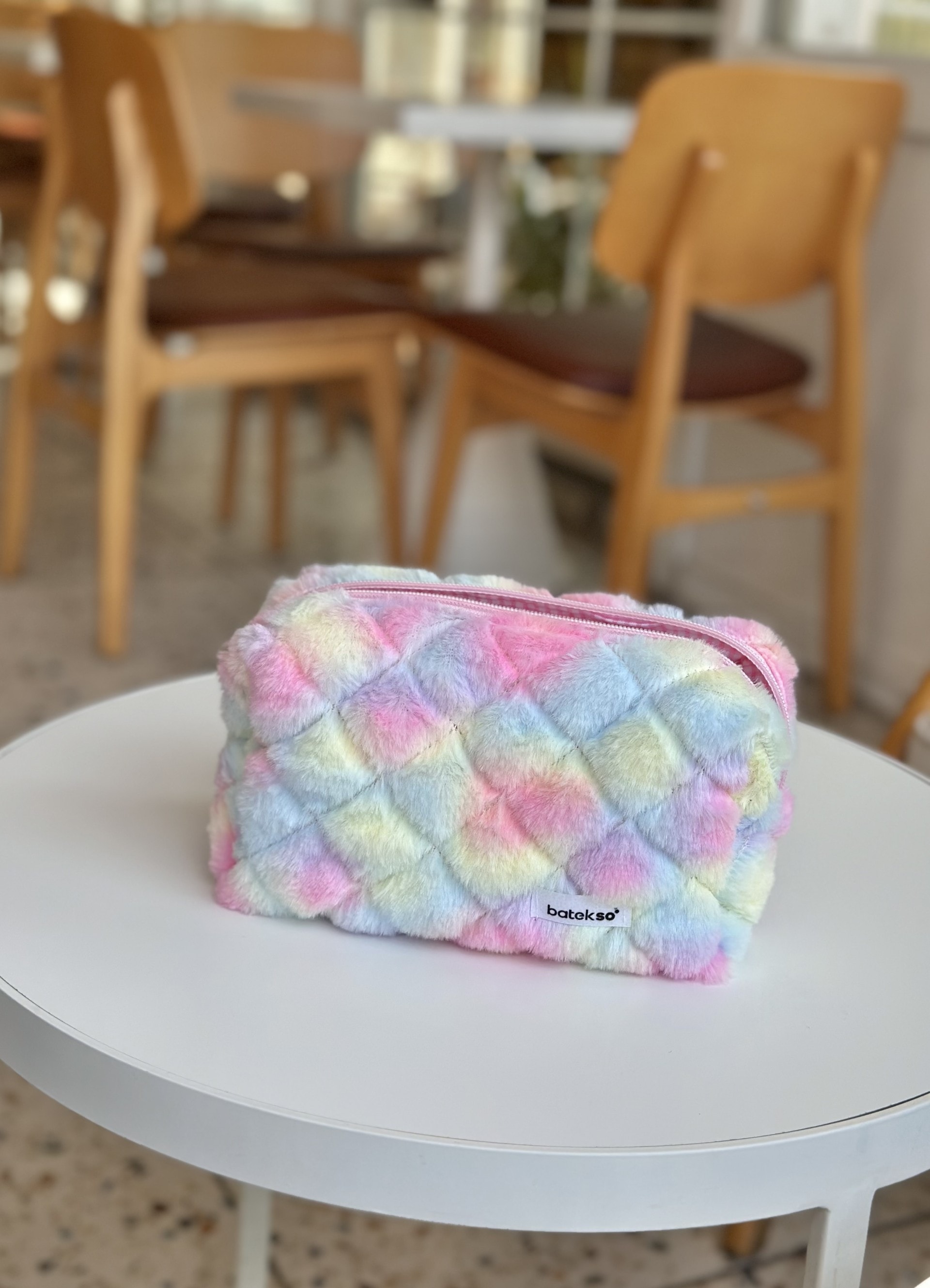Renkli Peluş Desenli Makyaj Çantası - Büyük Boy