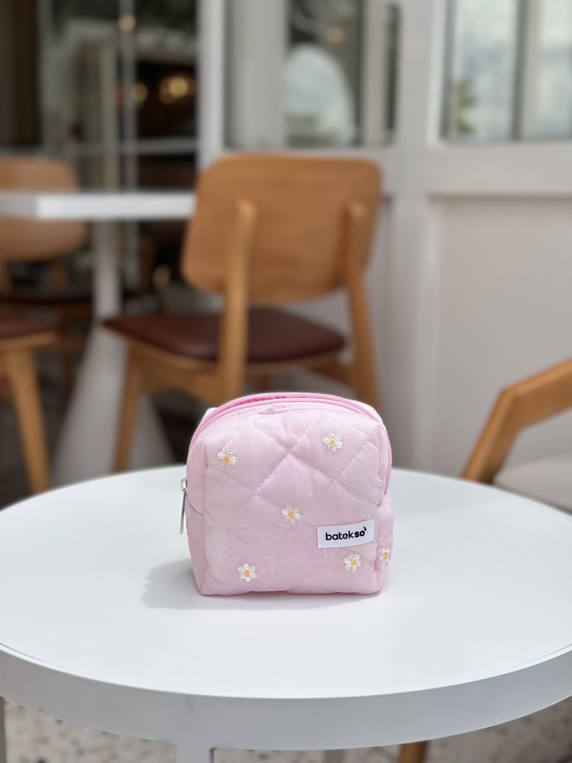 İşlemeli Pembe Papatya Makyaj Çantası - Küçük Boy