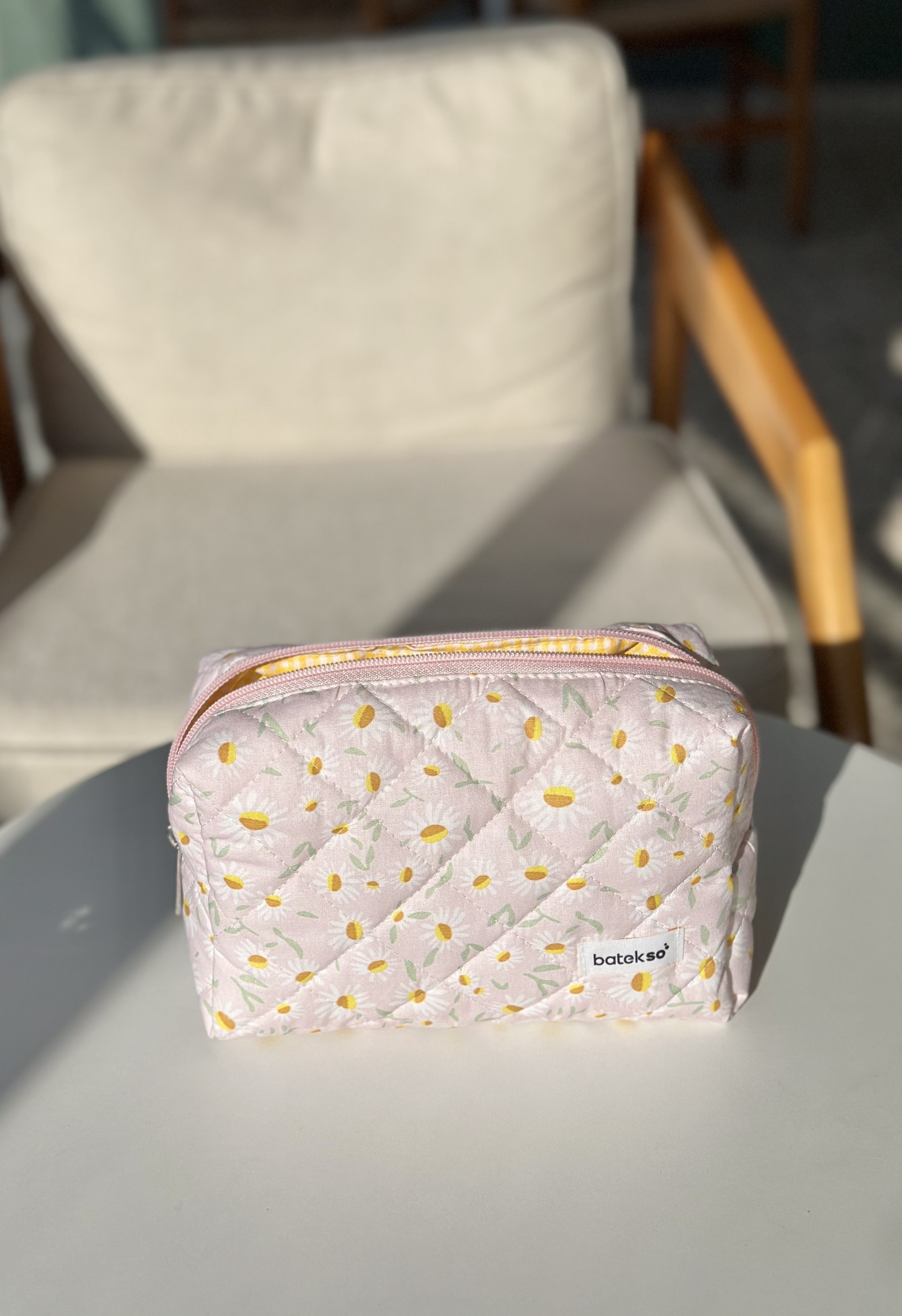 Toz Pembe Beyaz Papatya Desenli Makyaj Çantası - Büyük Boy
