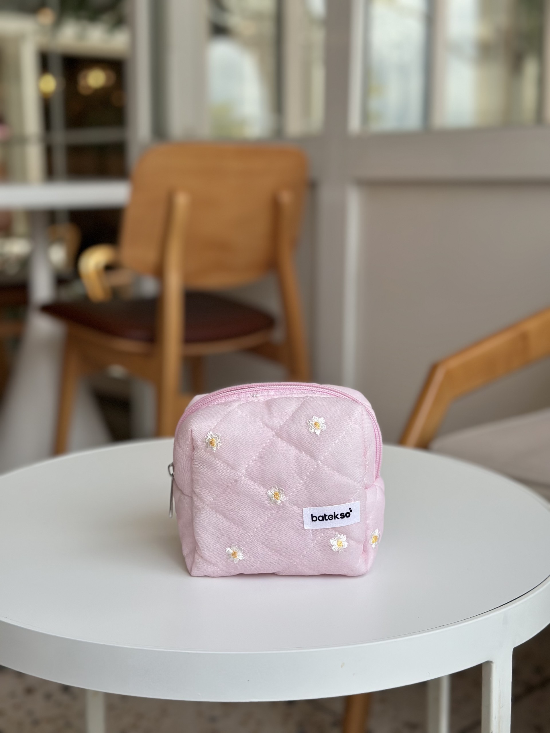 İşlemeli Pembe Papatya Makyaj Çantası - Küçük Boy