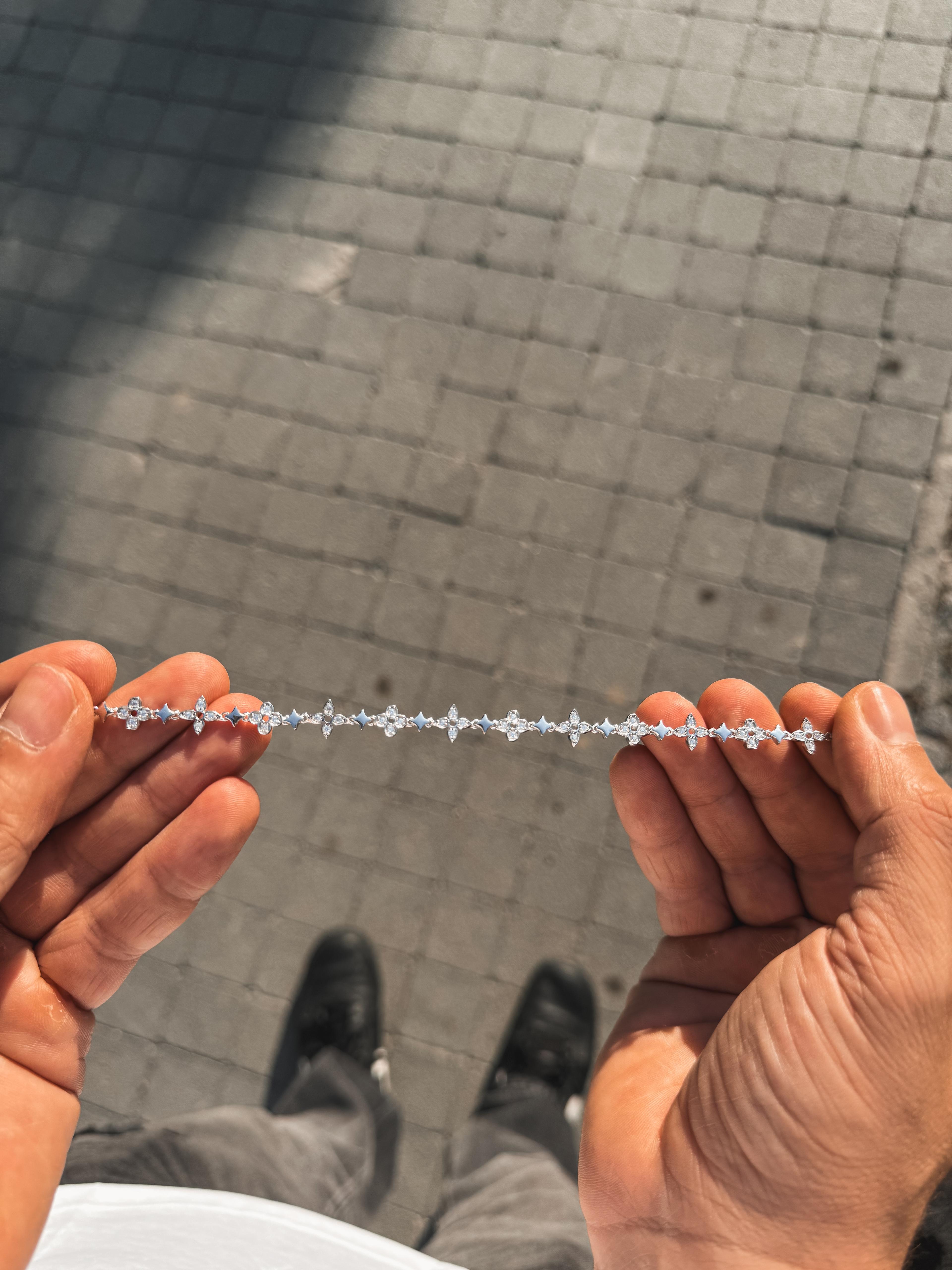Van Musdo Bracelet