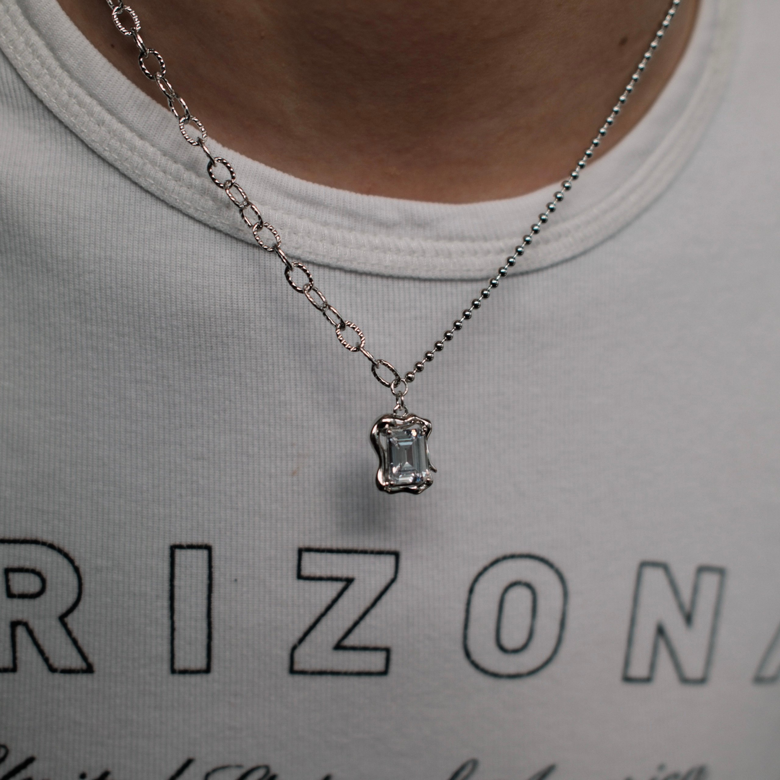 THE CANON NECKLACE