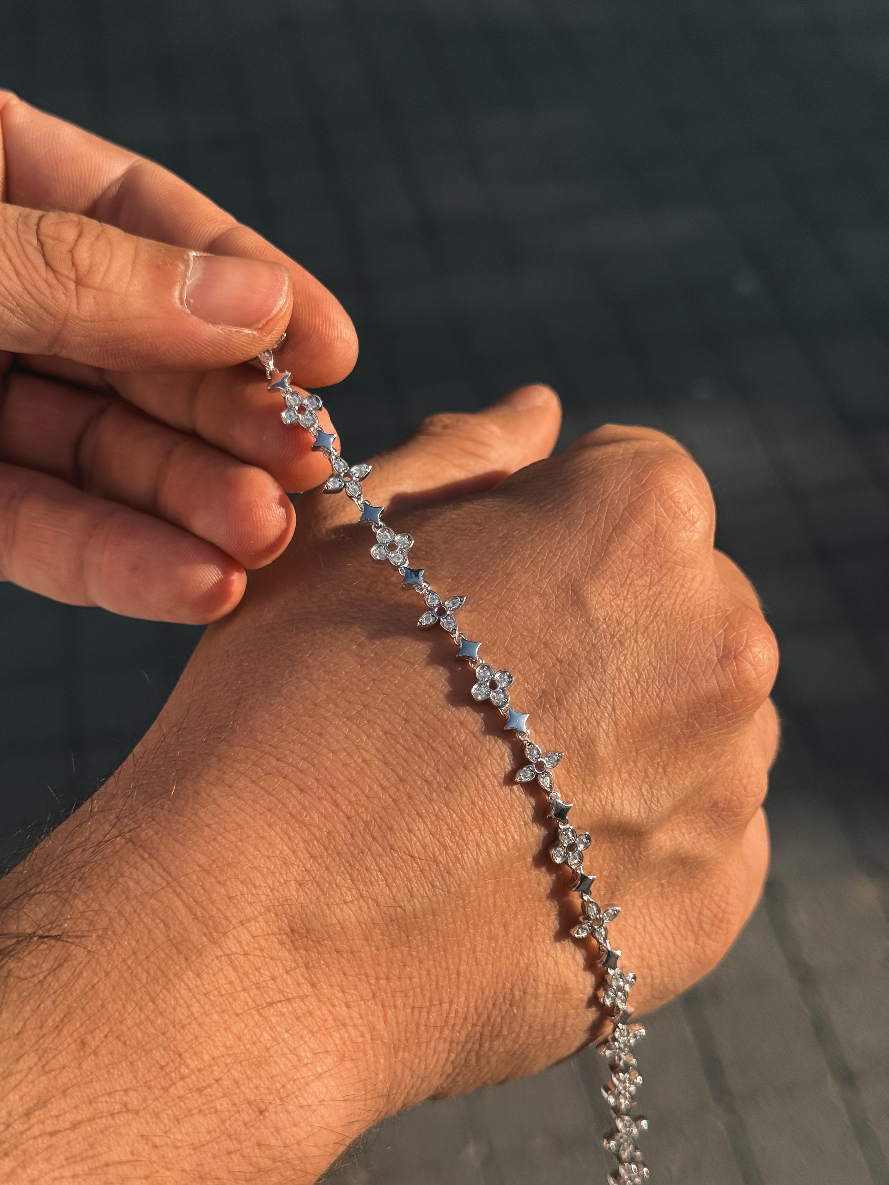 Van Musdo Bracelet